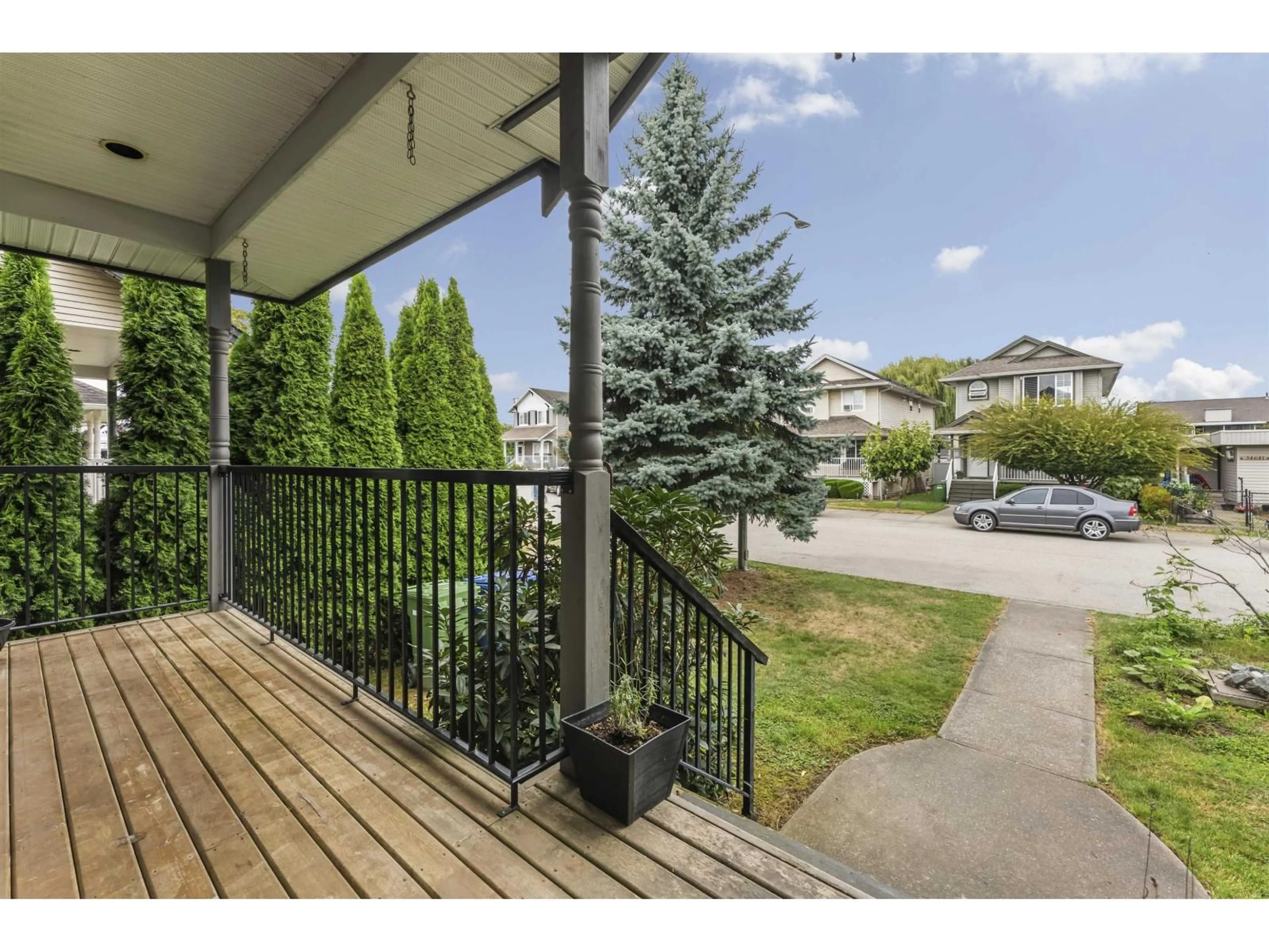 Patio, unknown for 34636 7TH, Abbotsford British Columbia V2S8C4