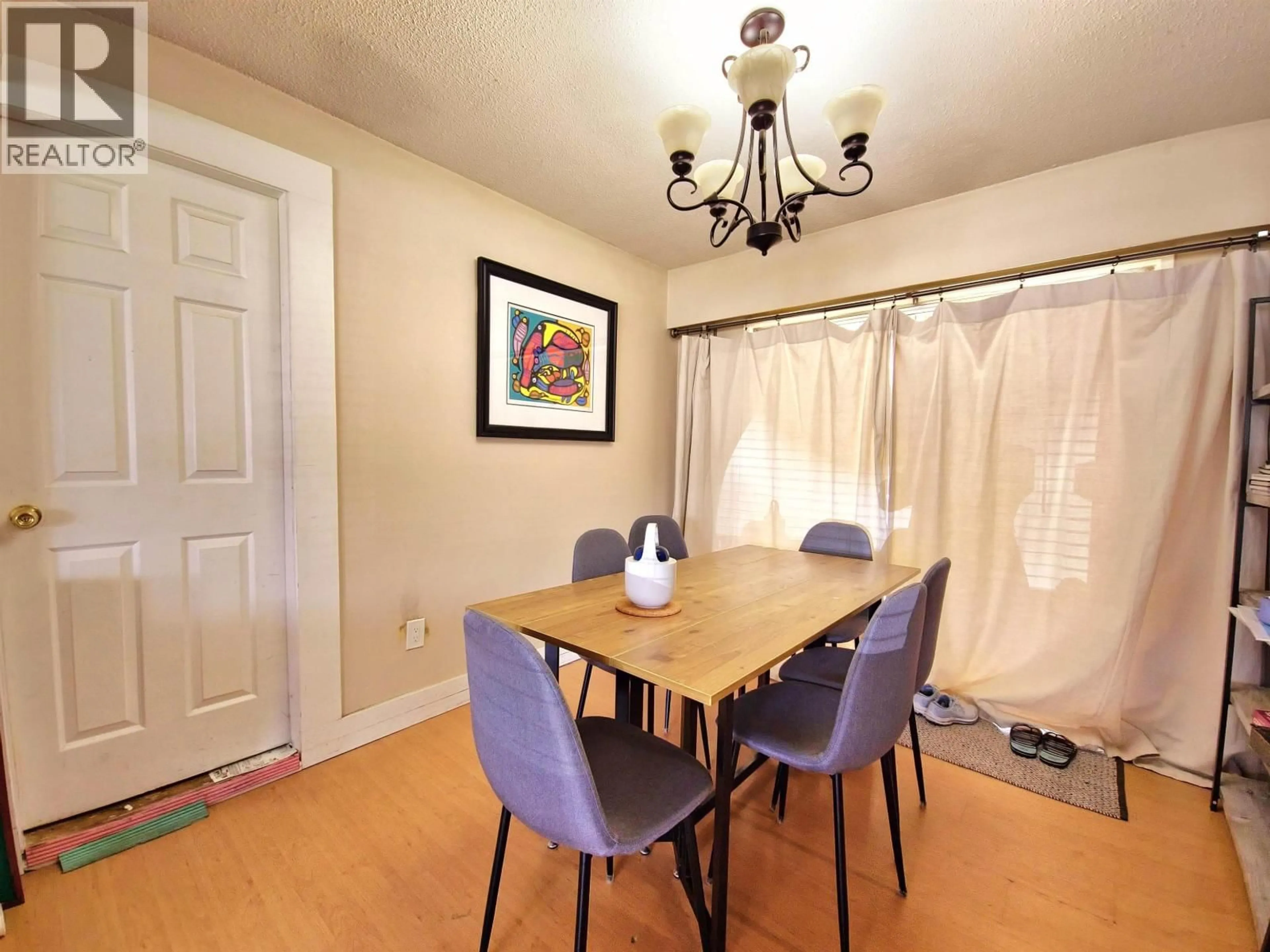 Dining room, wood/laminate floor for 5685 FOREST STREET, Burnaby British Columbia V5G1X5