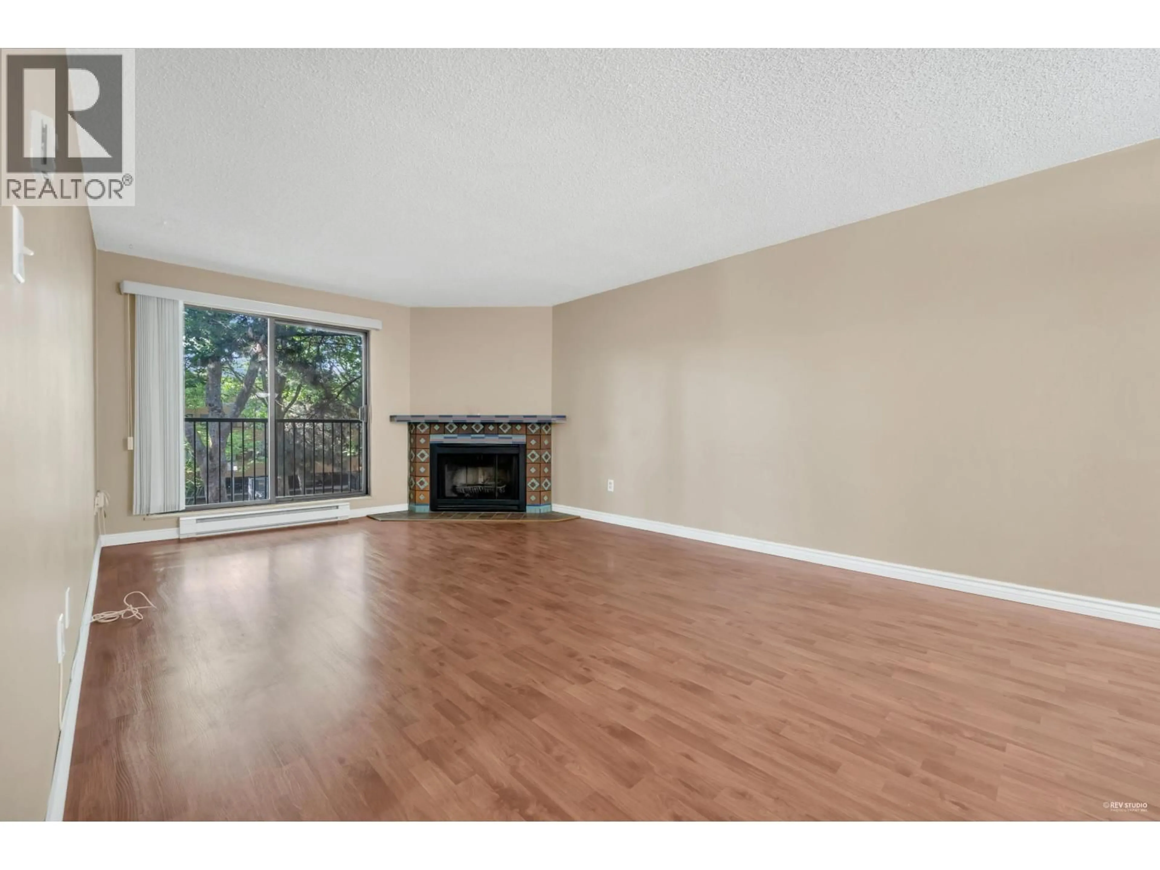 A pic of a room for 207 - 7291 MOFFATT ROAD, Richmond British Columbia V6Y1X9