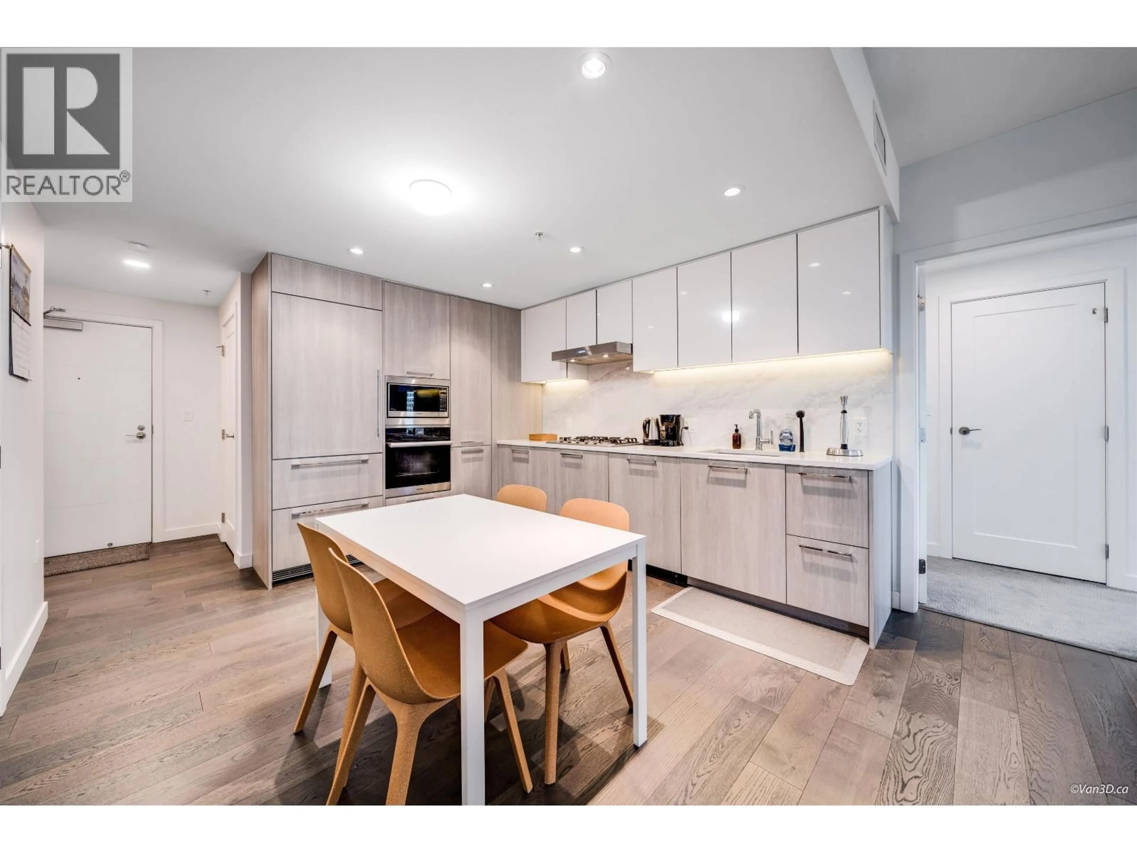 Open concept kitchen, wood/laminate floor for 912 - 8160 MCMYN WAY, Richmond British Columbia V6X0V2