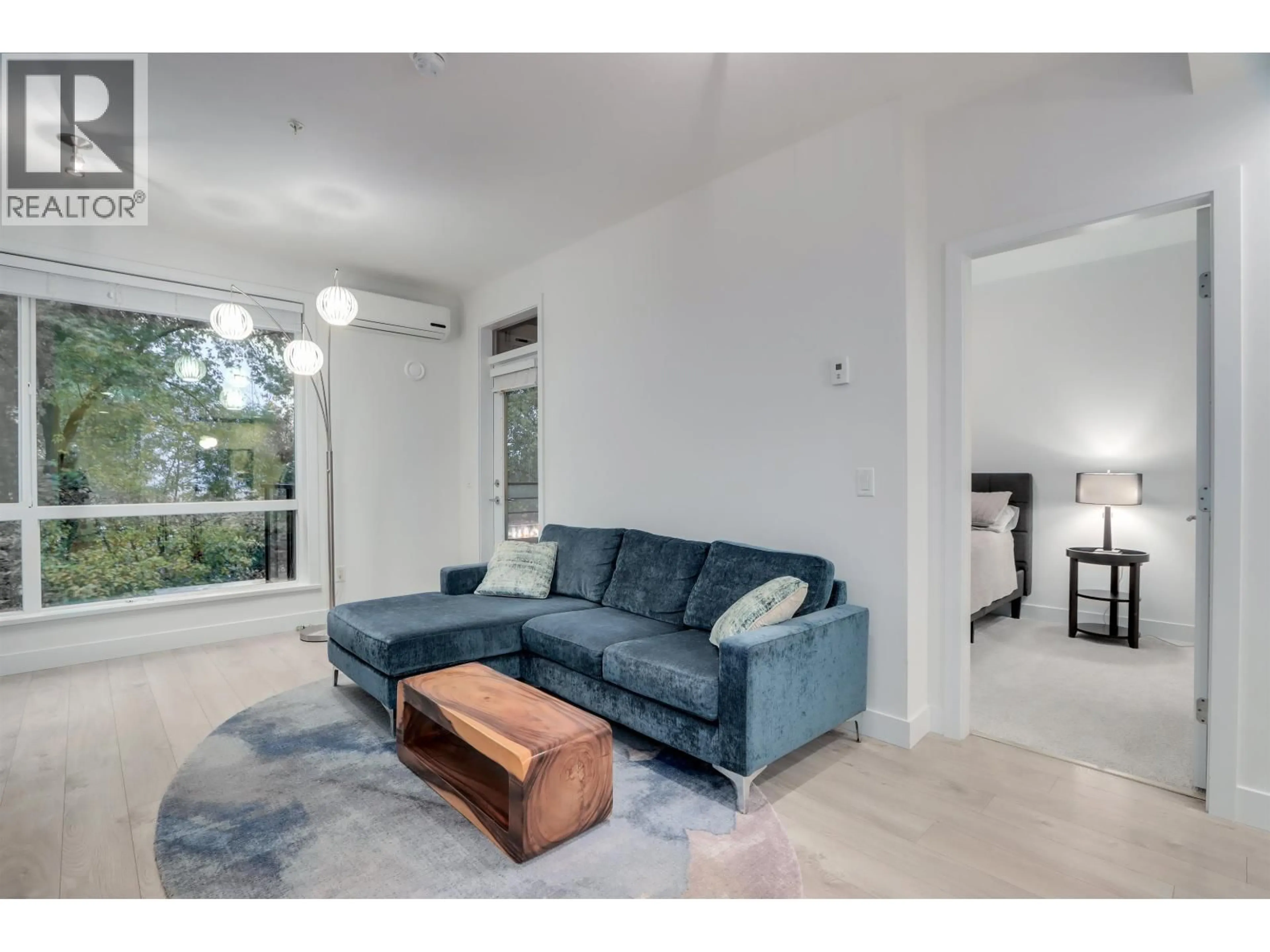 Living room with furniture, unknown for 528 - 723 3RD STREET, North Vancouver British Columbia V7M0E4