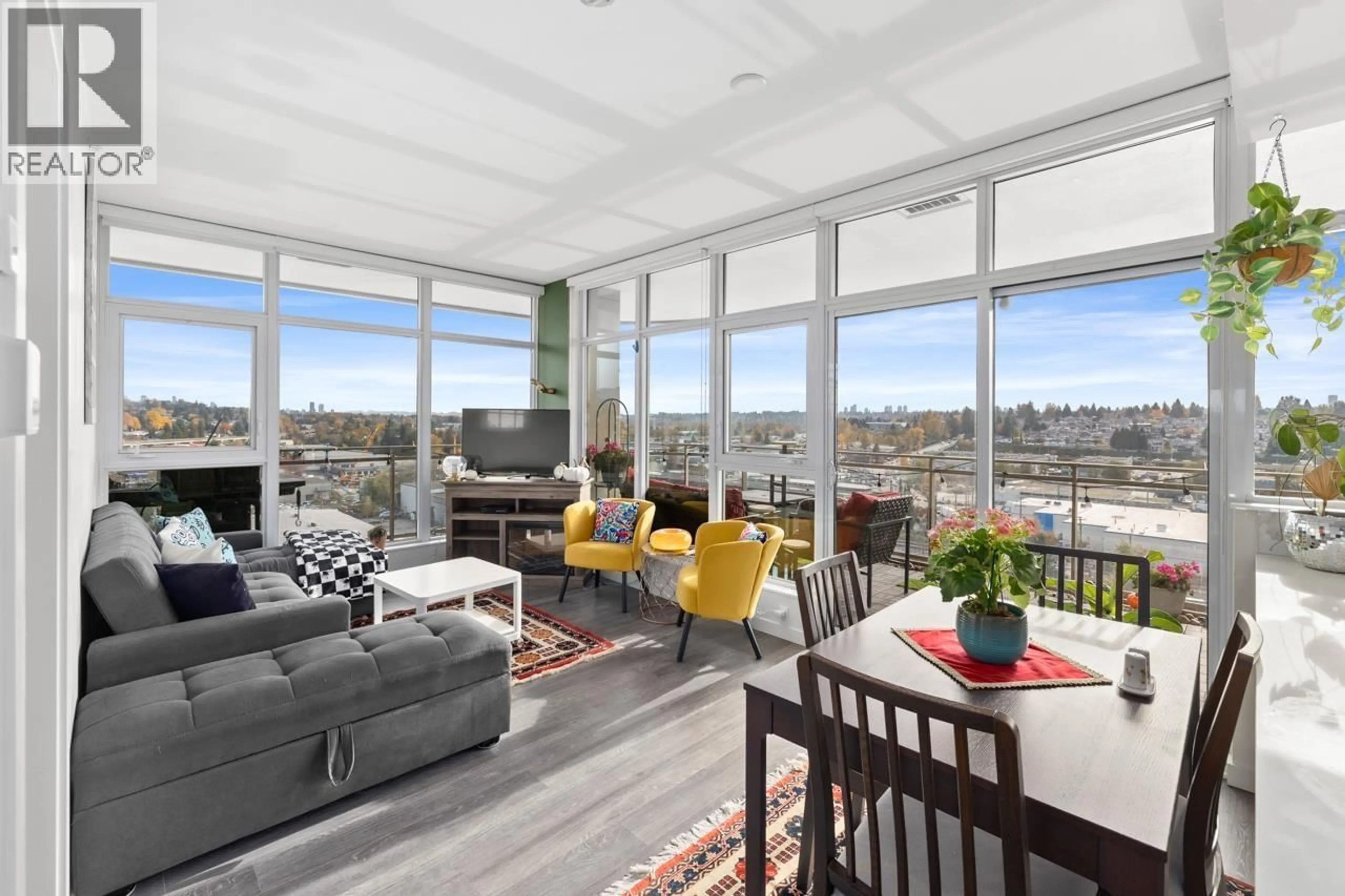 Living room with furniture, unknown for 1105 - 5333 GORING STREET, Burnaby British Columbia V5B0B6