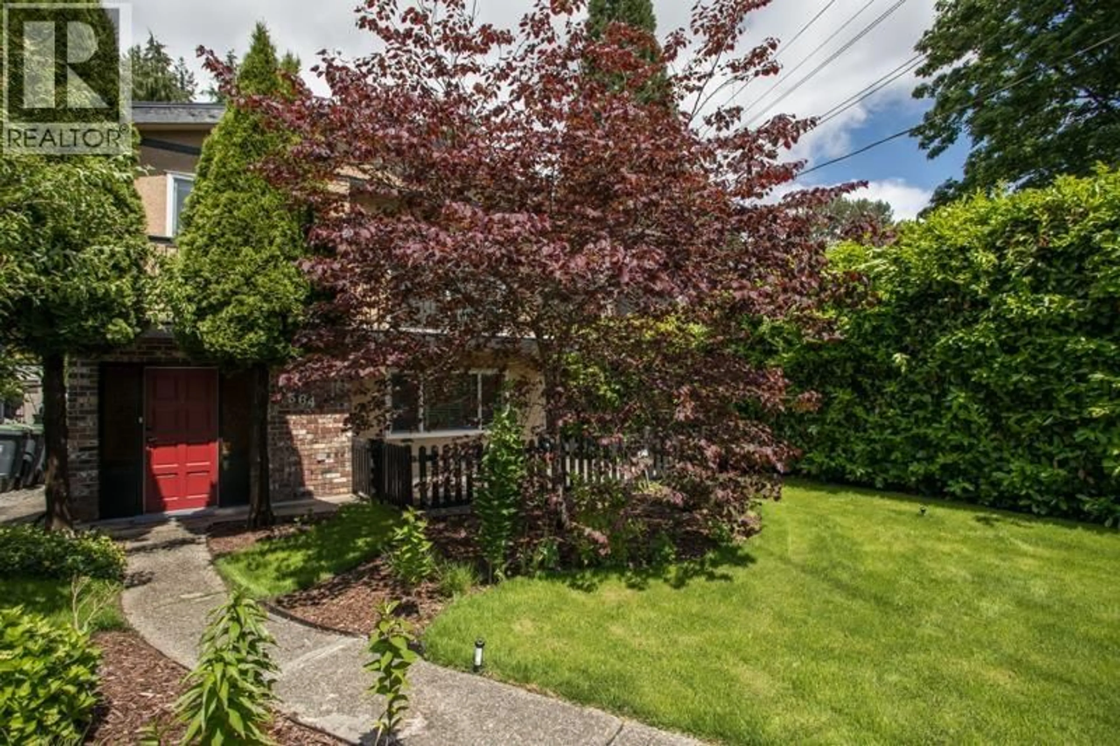 Unknown for 1564 HOPE ROAD, North Vancouver British Columbia V7P1W9