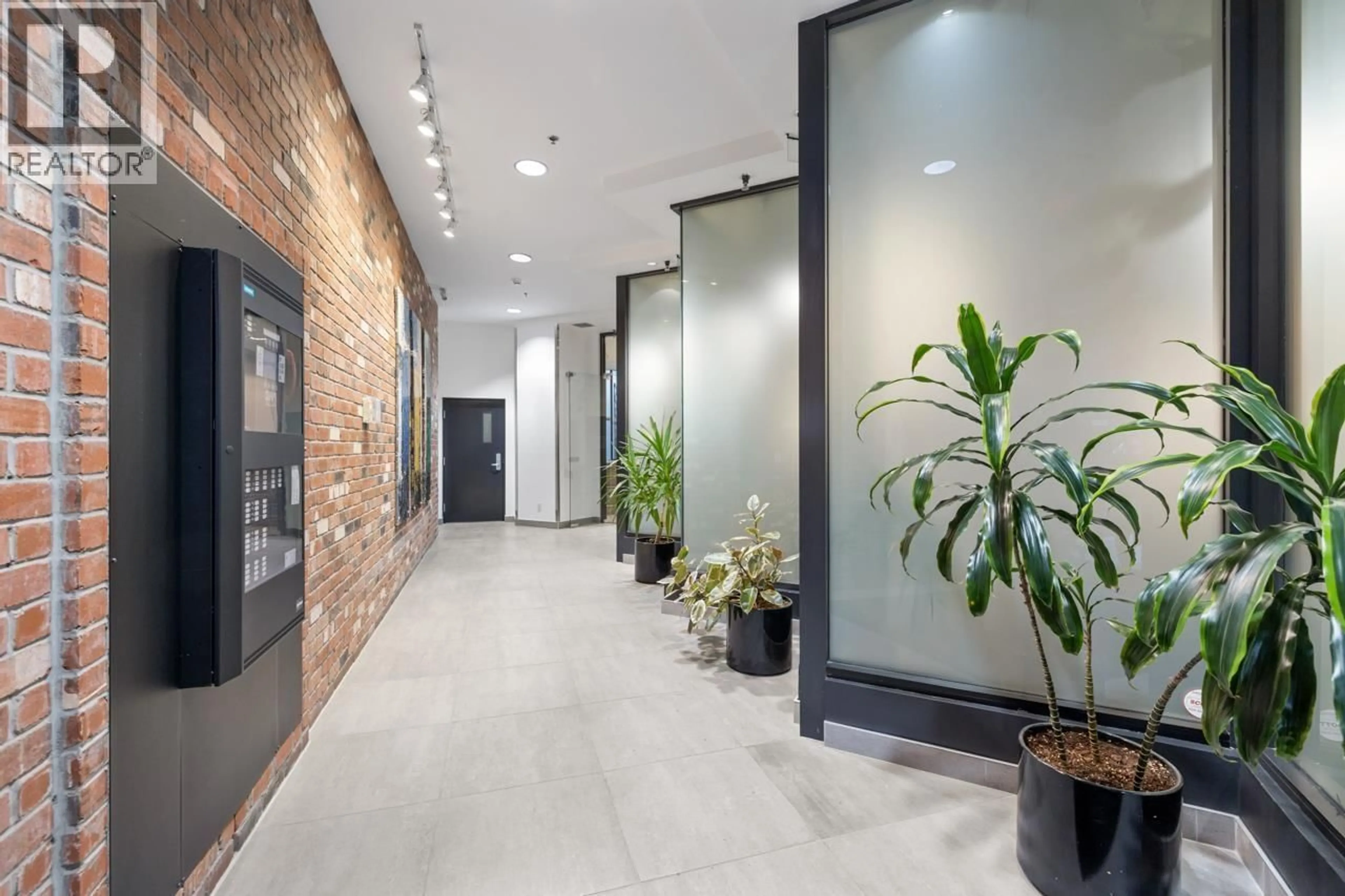 Indoor foyer for 401 - 1238 HOMER STREET, Vancouver British Columbia V6B2Y5