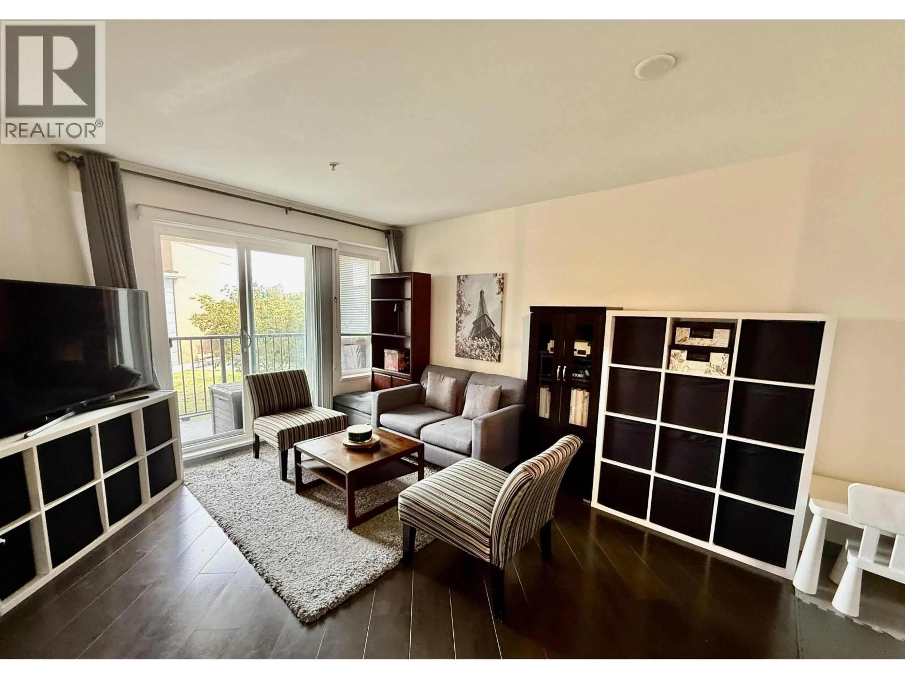 Living room with furniture, wood/laminate floor for 322 - 12339 STEVESTON HIGHWAY, Richmond British Columbia V6W0B4