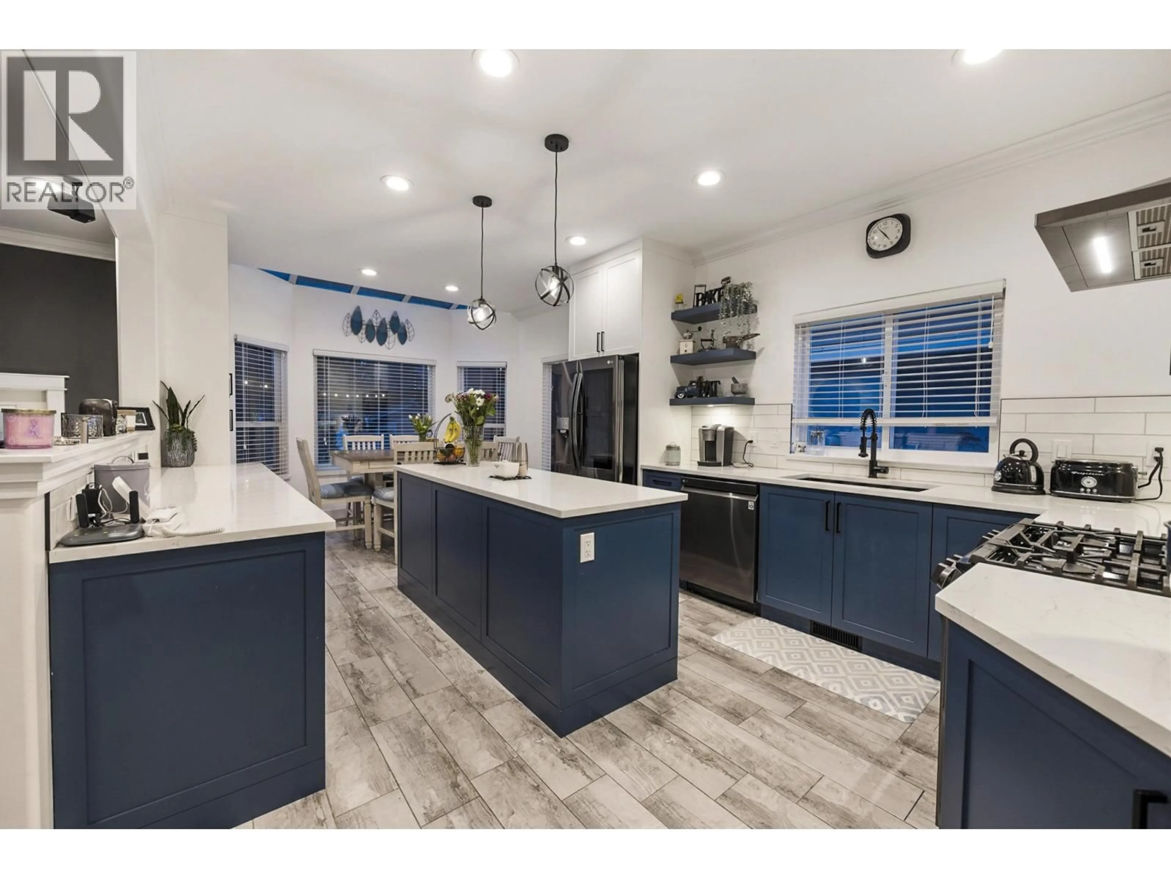 Open concept kitchen, ceramic/tile floor for 10613 238 STREET, Maple Ridge British Columbia V2W1E4