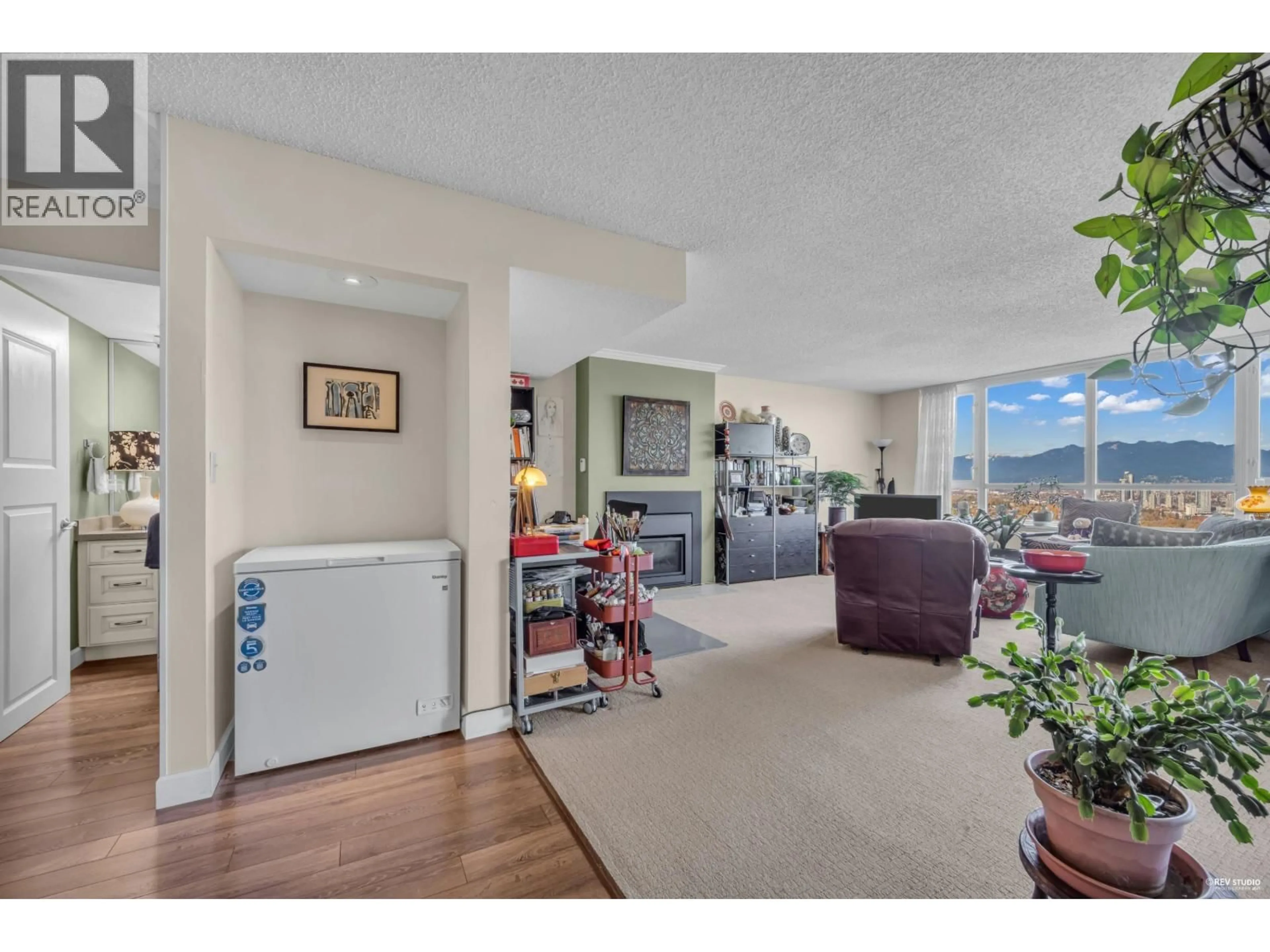 Unknown for 1807 - 6070 MCMURRAY AVENUE, Burnaby British Columbia V5H4J3