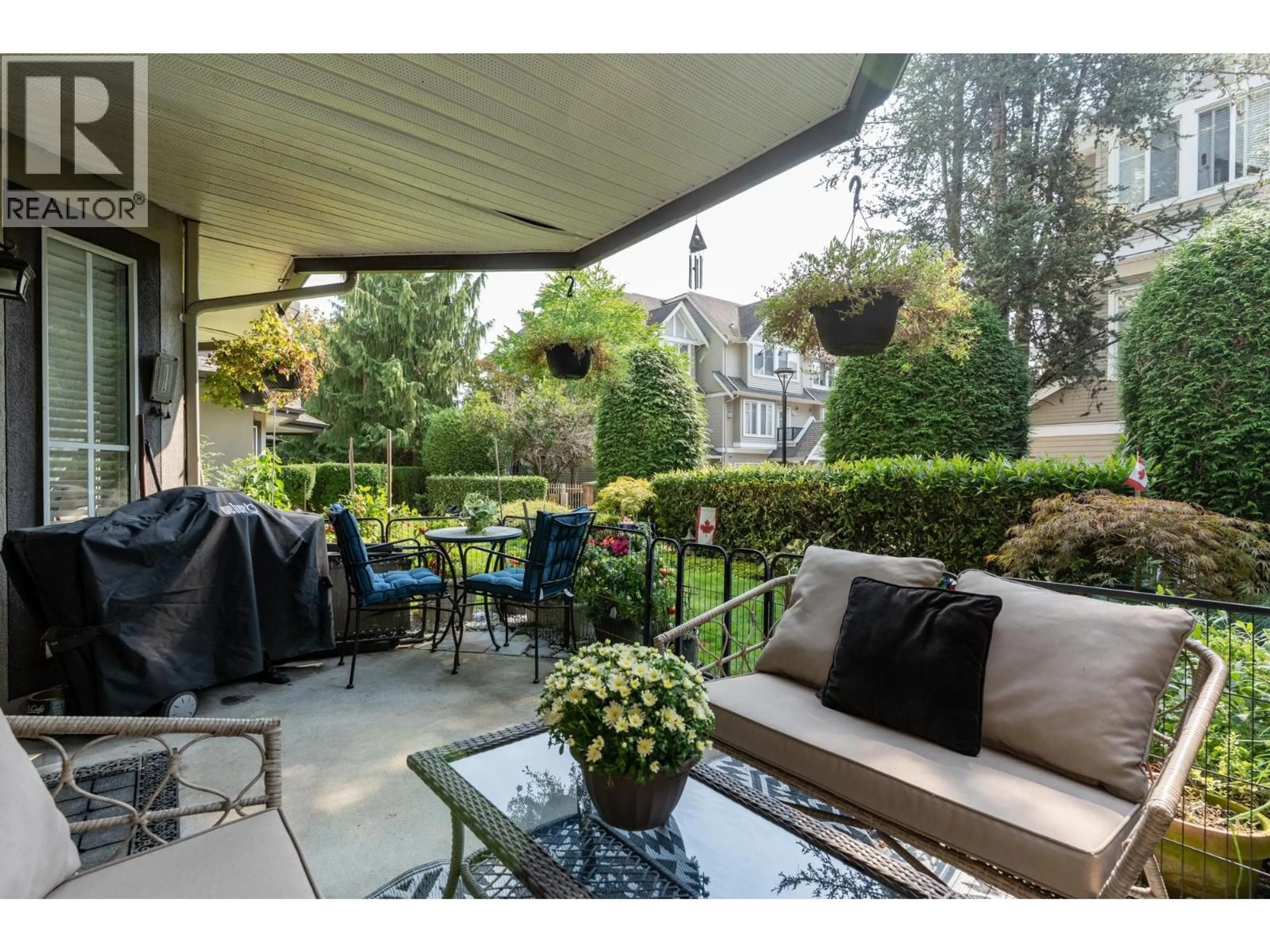 Patio, street for 111 - 12464 191B STREET, Pitt Meadows British Columbia V3Y2P6