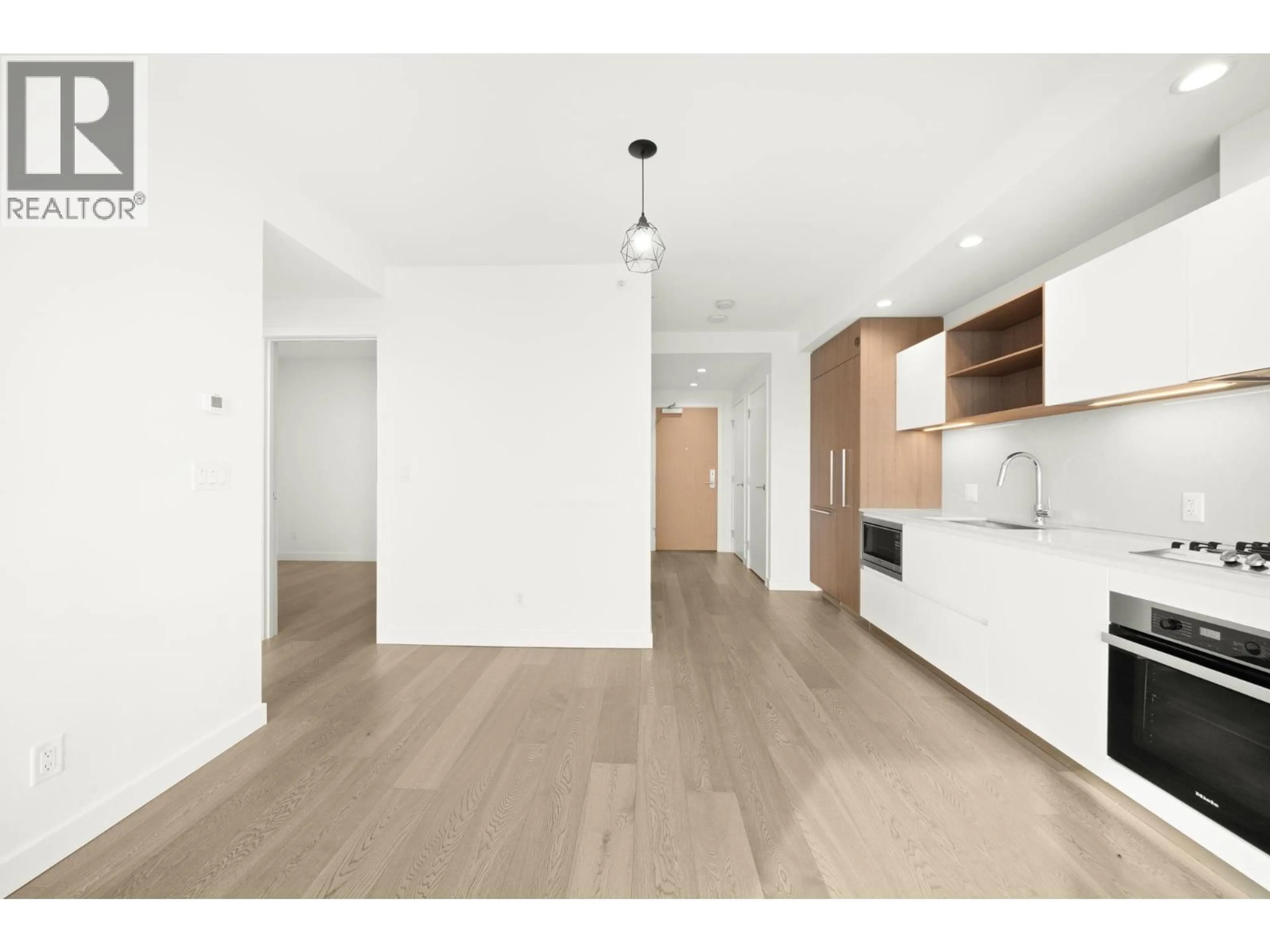 Unknown for 4009 - 6000 MCKAY AVENUE, Burnaby British Columbia V5H0K2