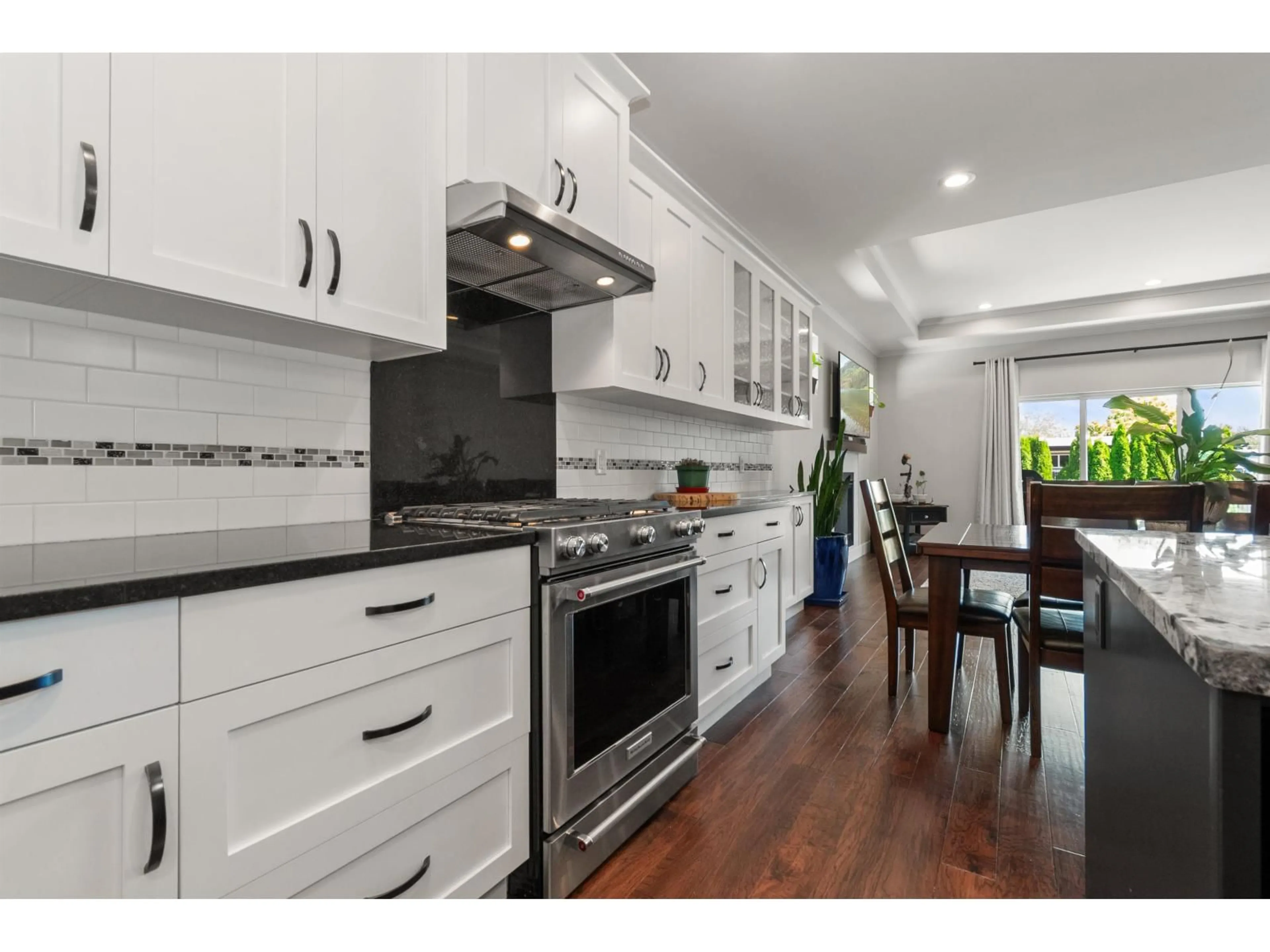 Open concept kitchen, unknown for 6522 REID ROAD, Chilliwack British Columbia V2R1T9