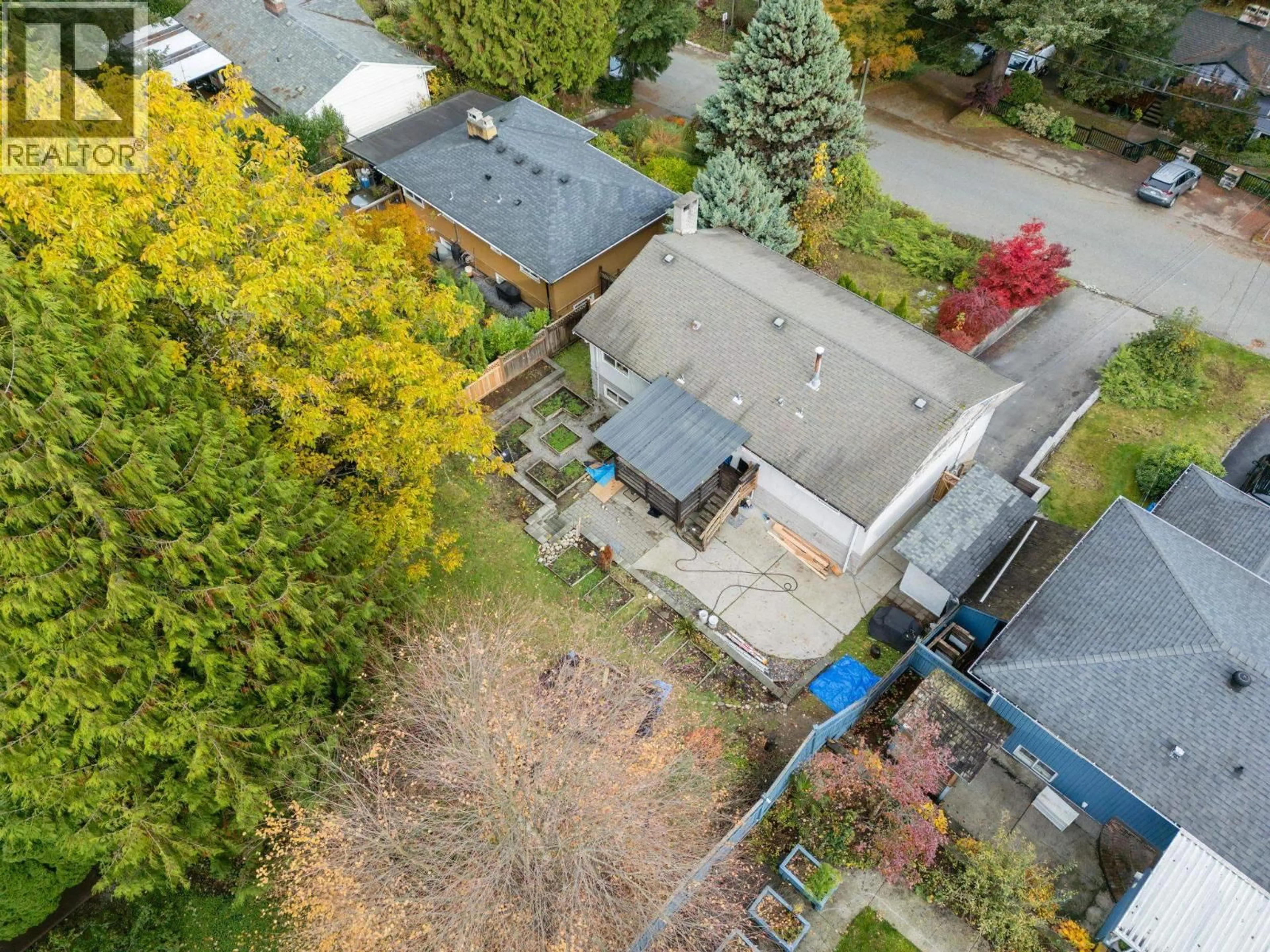A pic from outside/outdoor area/front of a property/back of a property/a pic from drone, street for 211 CLEARVIEW DRIVE, Port Moody British Columbia V3H2S7