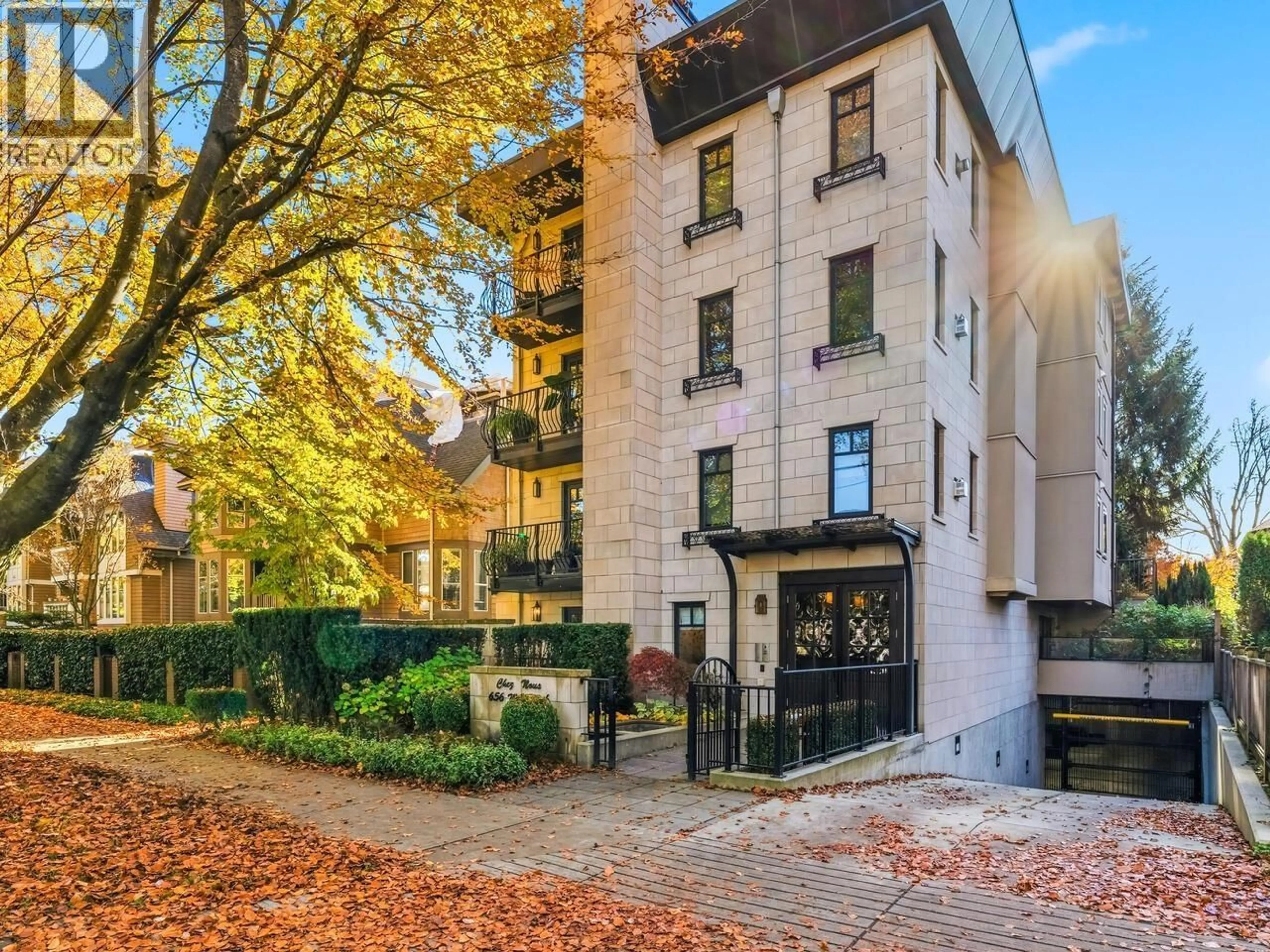 Unknown for 100 - 656 13TH AVENUE, Vancouver British Columbia V5Z1N9