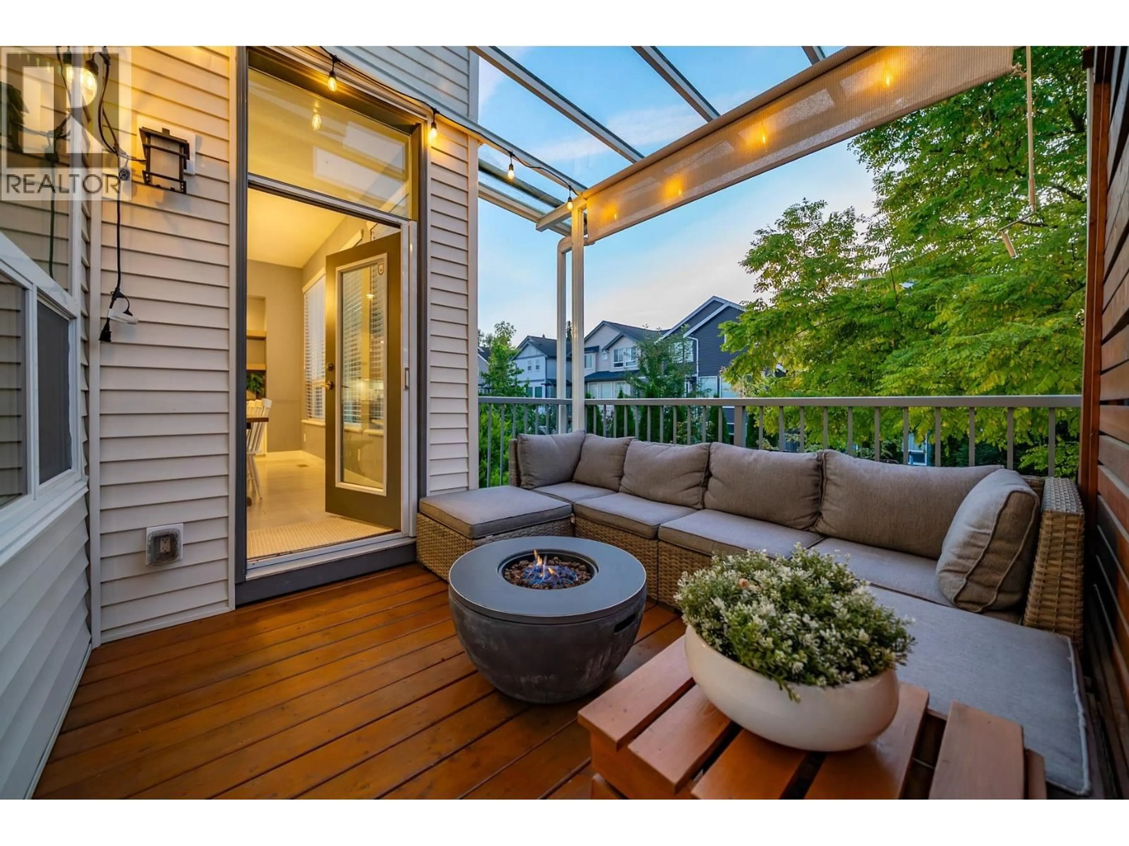 Patio, unknown for 10293 WYNNYK WAY, Maple Ridge British Columbia V2W1G3