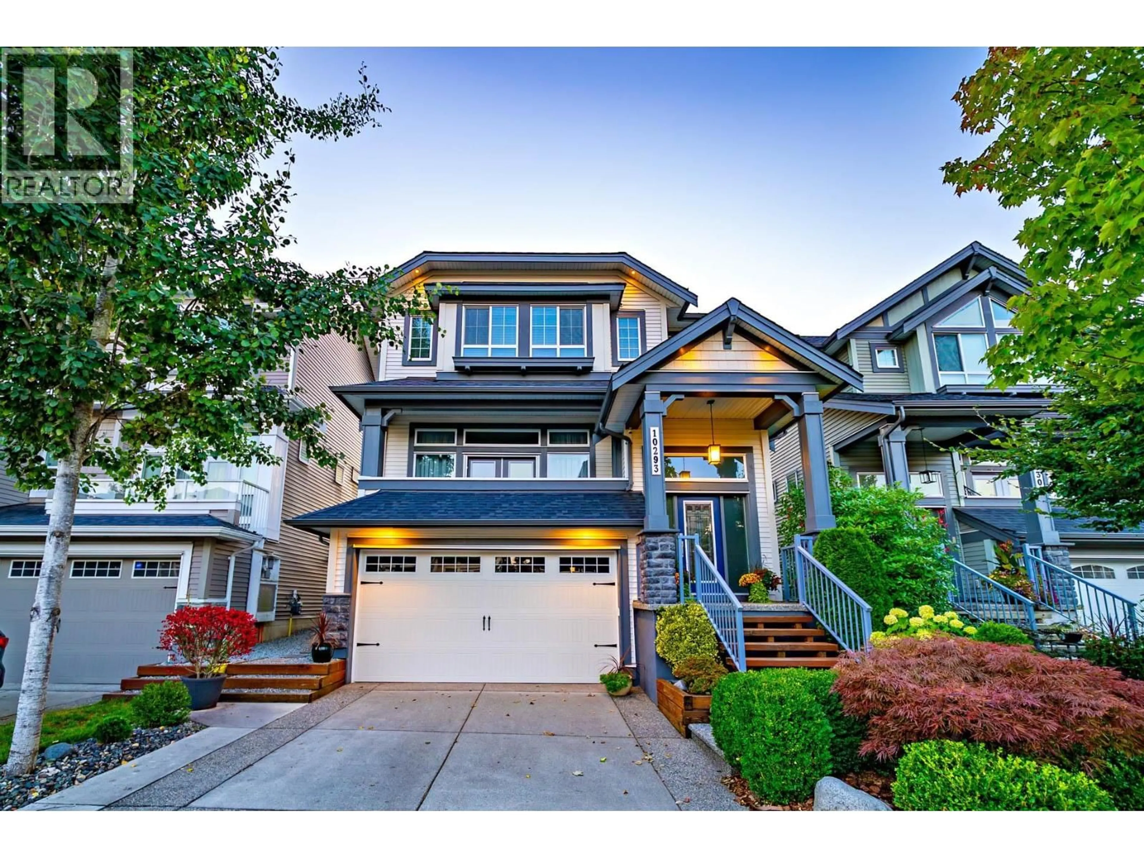 Home with vinyl exterior material, street for 10293 WYNNYK WAY, Maple Ridge British Columbia V2W1G3