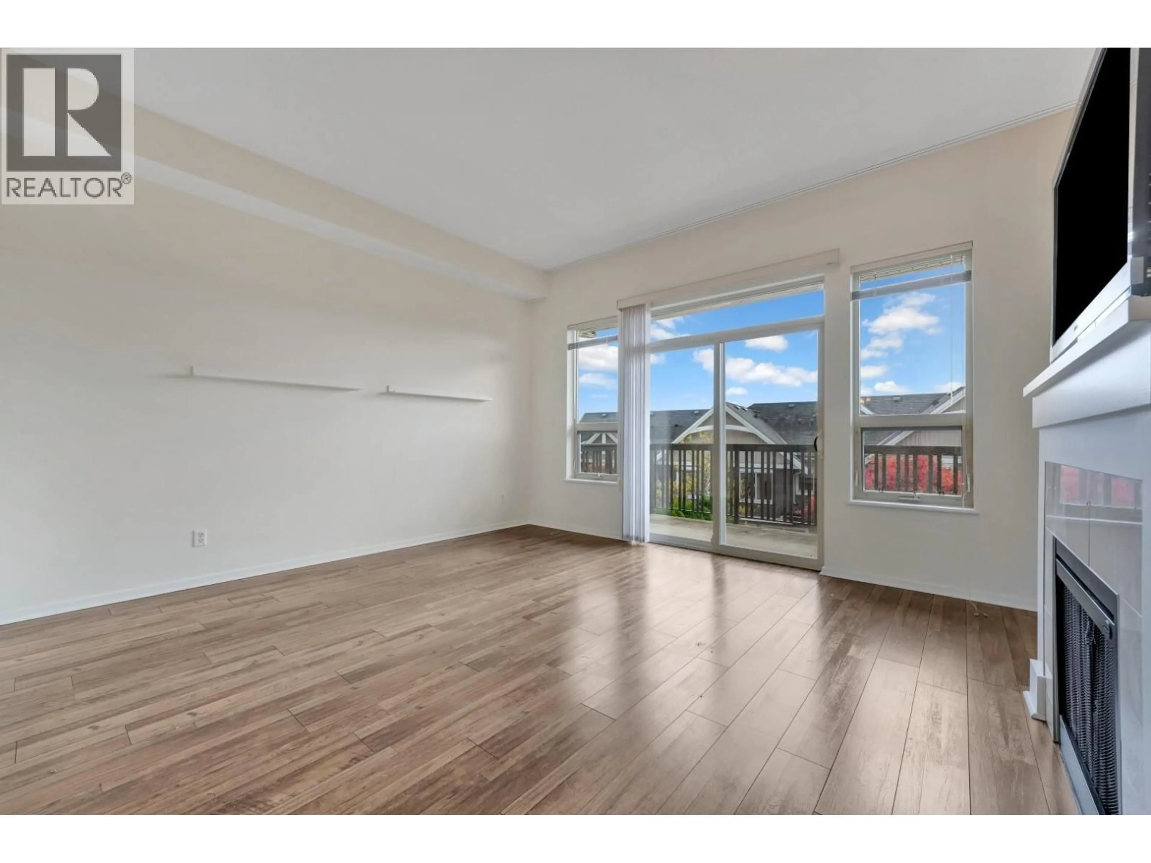 A pic of a room for 139 - 3105 DAYANEE SPRINGS BOULEVARD, Coquitlam British Columbia V3E0C2