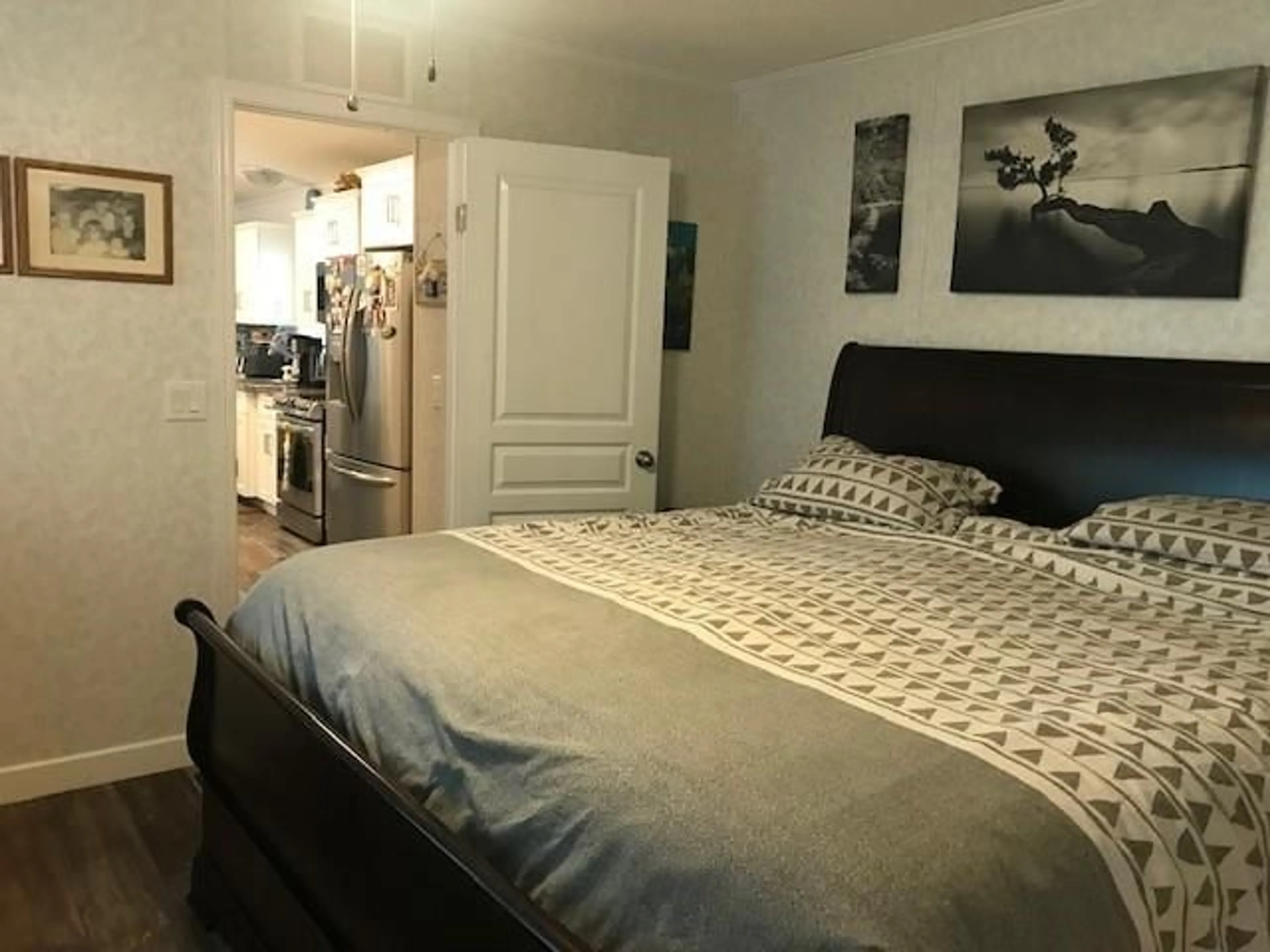 A pic of a room for 5 - 41711 TAYLOR, Mission British Columbia V0M1G0