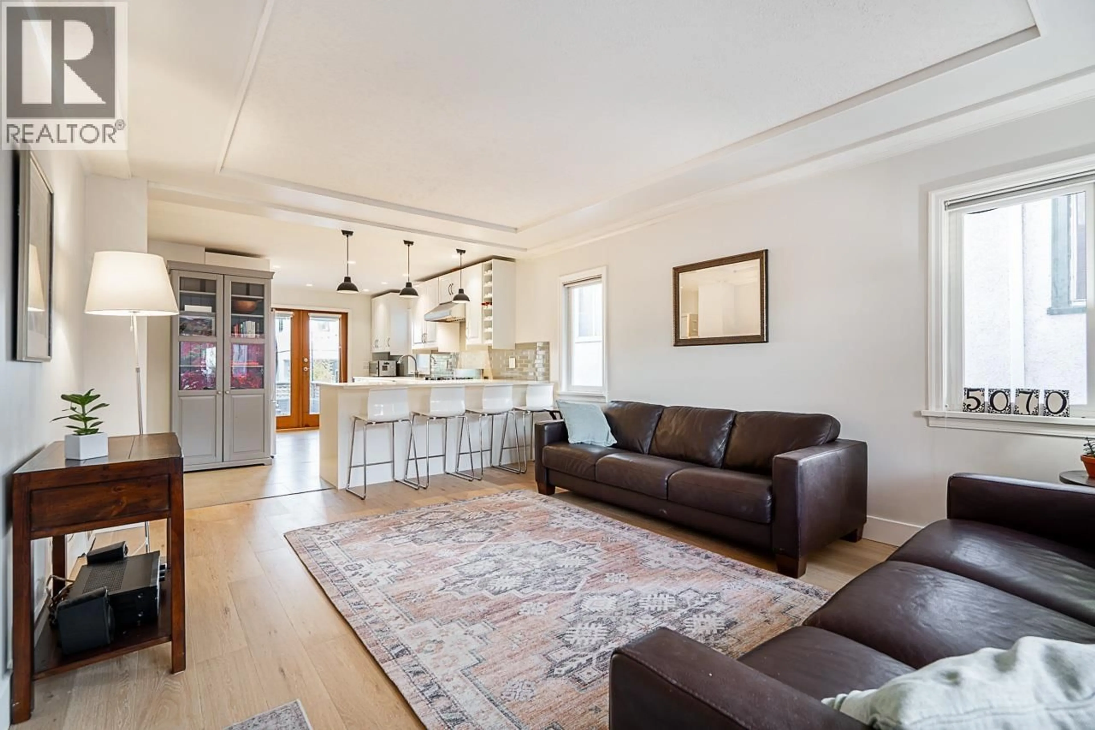 Living room with furniture, unknown for 5070 WINDSOR STREET, Vancouver British Columbia V5W3H5