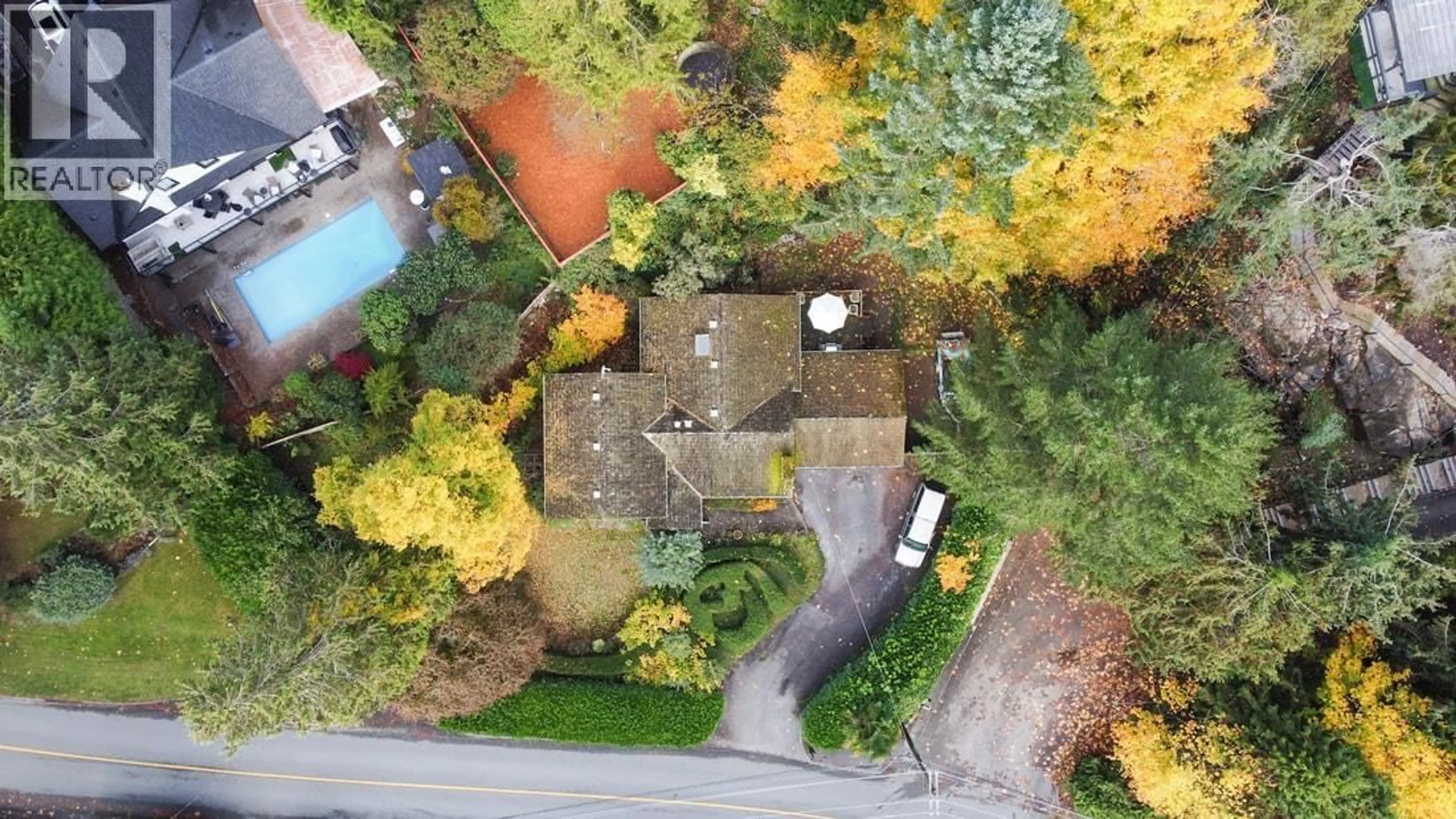 A pic from outside/outdoor area/front of a property/back of a property/a pic from drone, street for 4670 WILLOW CREEK ROAD, West Vancouver British Columbia V7W1C2