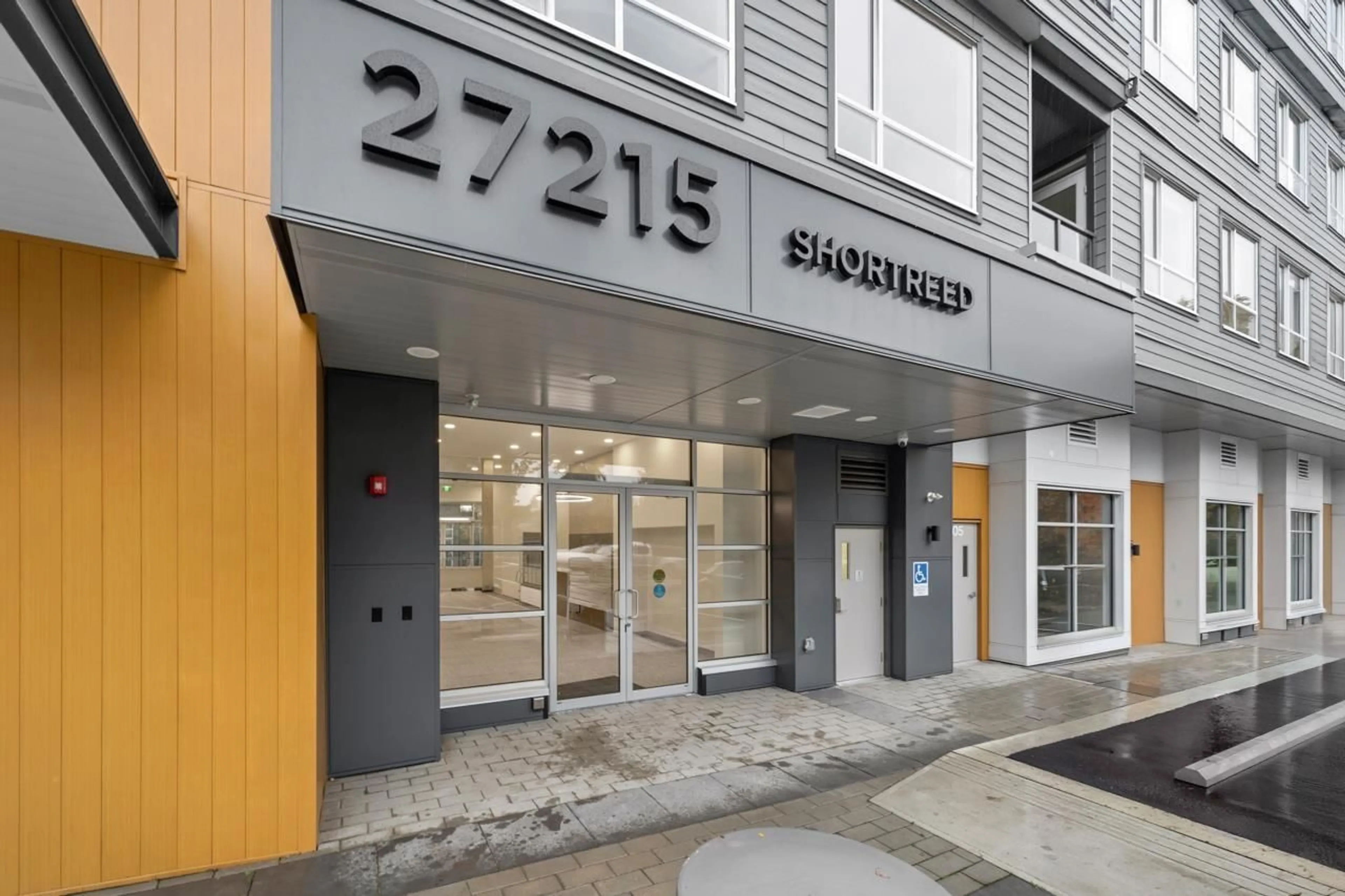 Unknown for 410 - 27215 ALDERGROVE TOWN CENTRE, Langley British Columbia V4W0E3