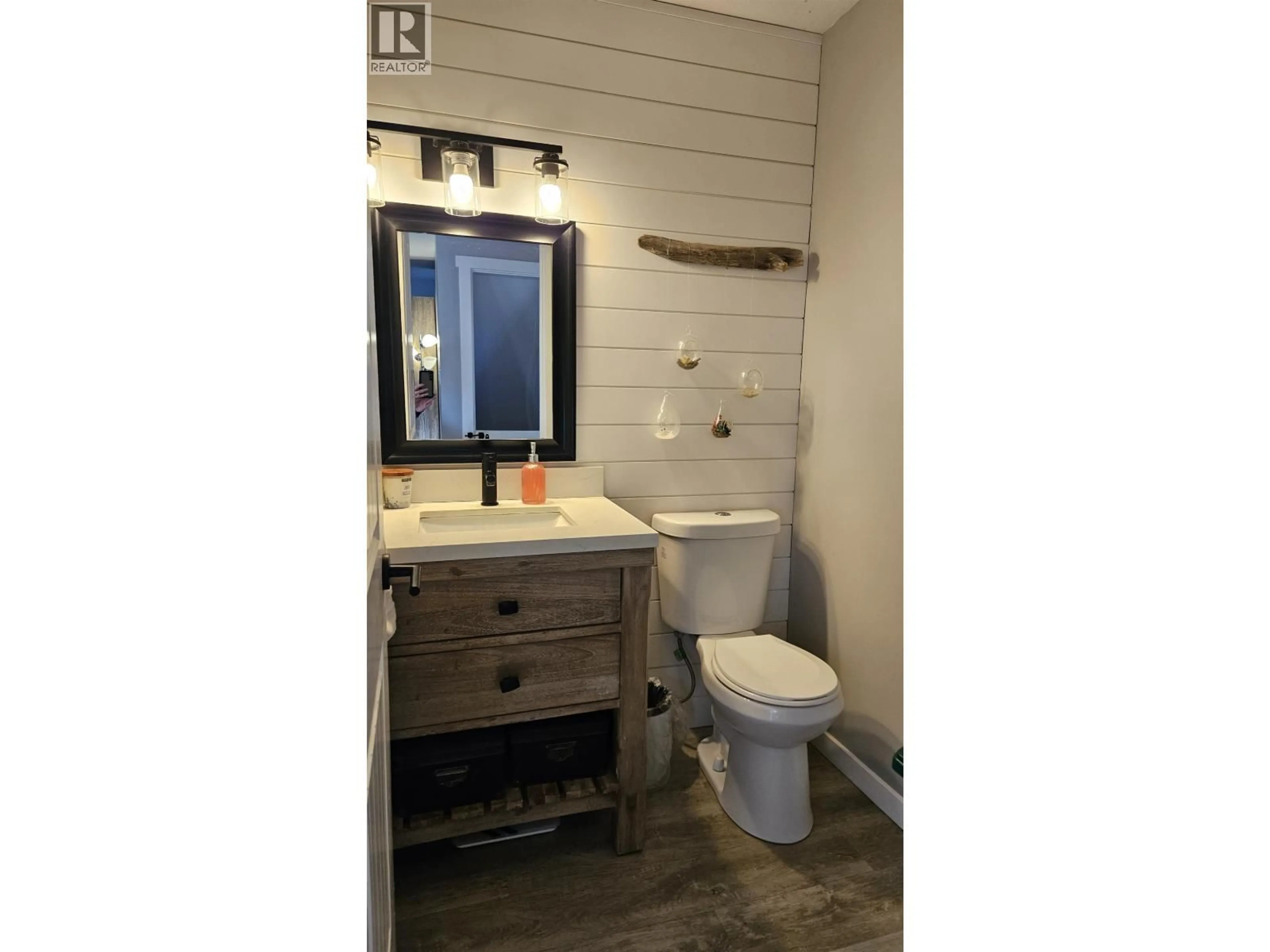 Standard bathroom, ceramic/tile floor for 7838 ROCHESTER CRESCENT, Prince George British Columbia V2N3V8