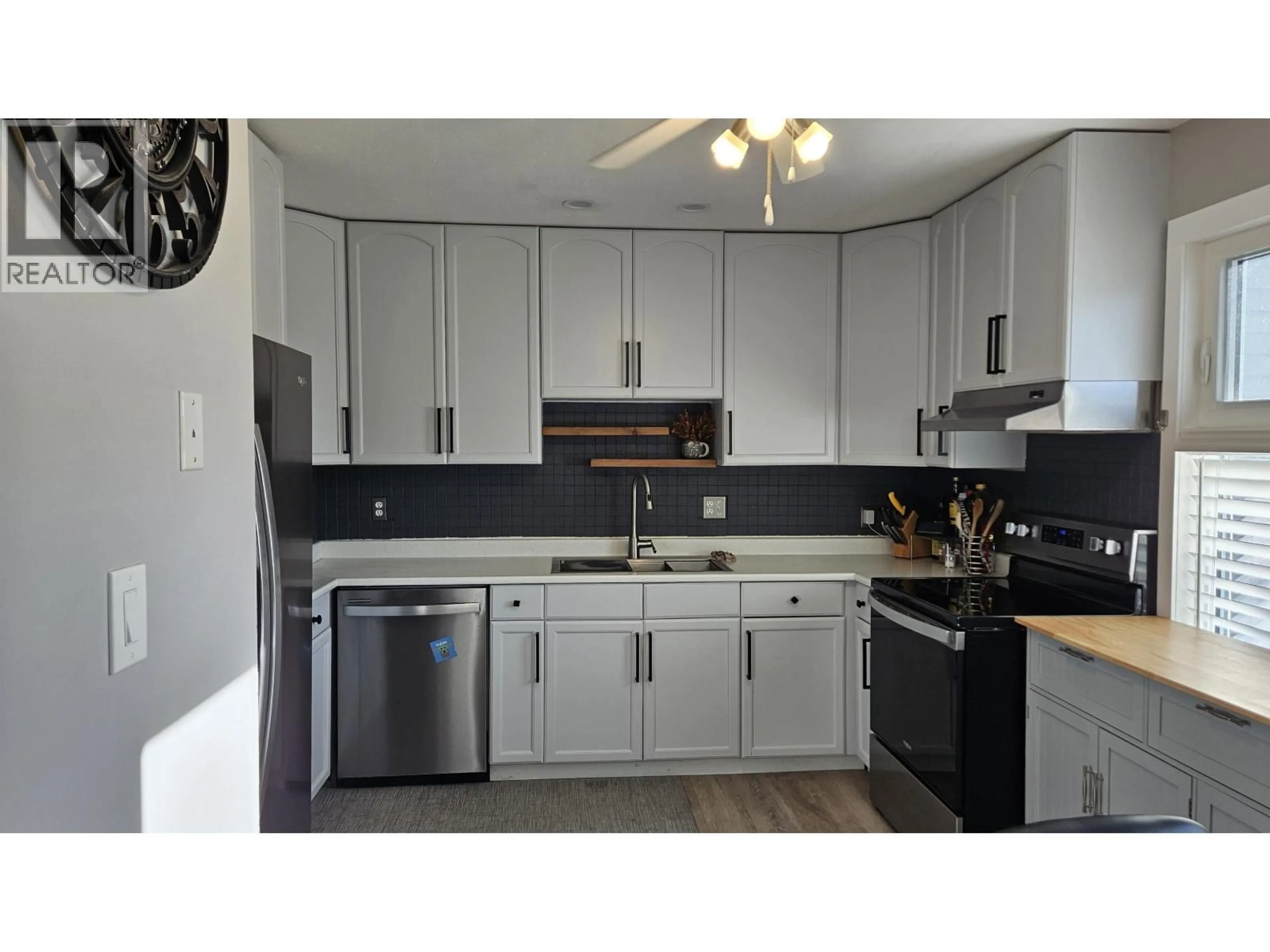 Standard kitchen, unknown for 7838 ROCHESTER CRESCENT, Prince George British Columbia V2N3V8