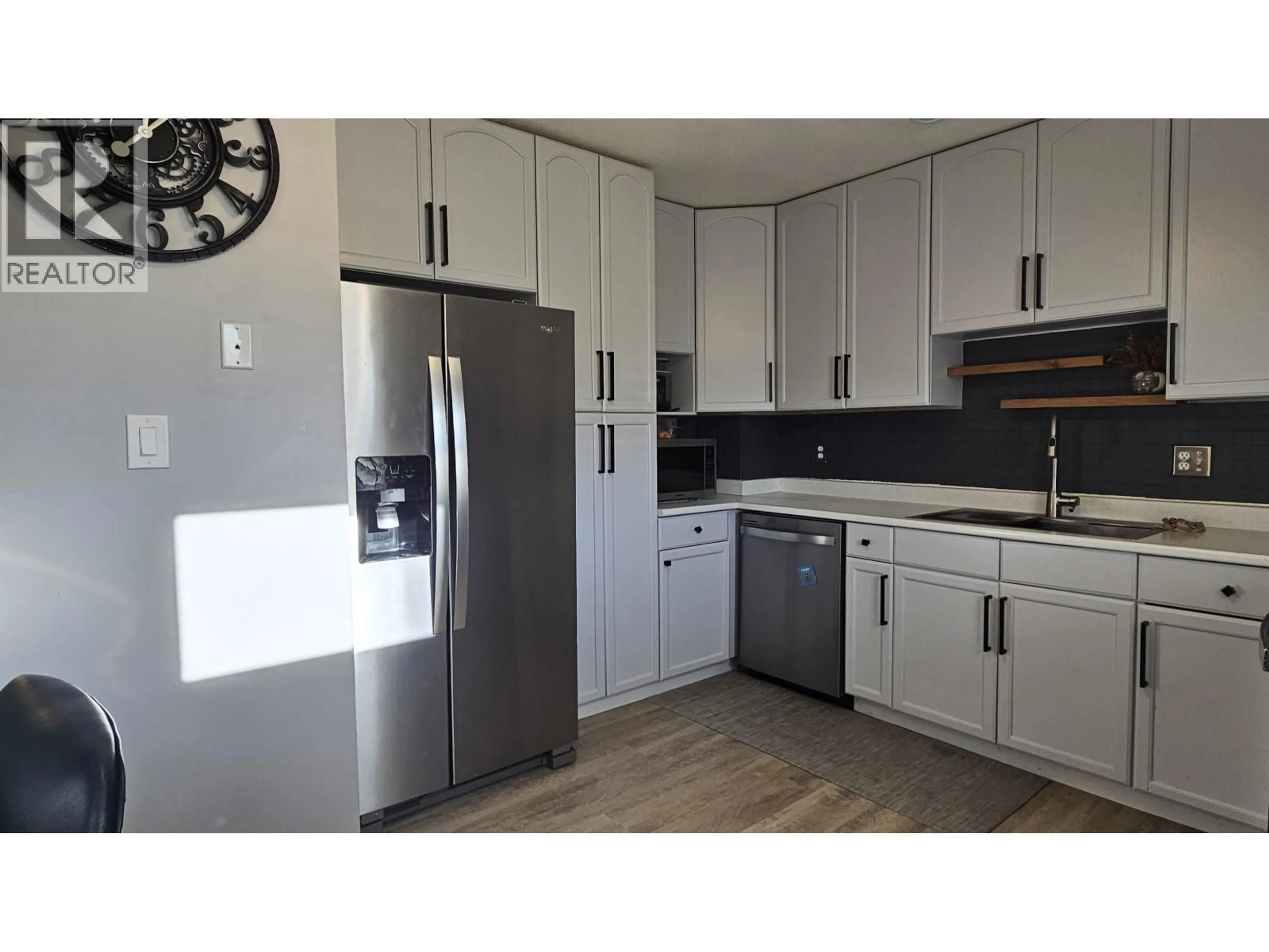 Standard kitchen, unknown for 7838 ROCHESTER CRESCENT, Prince George British Columbia V2N3V8