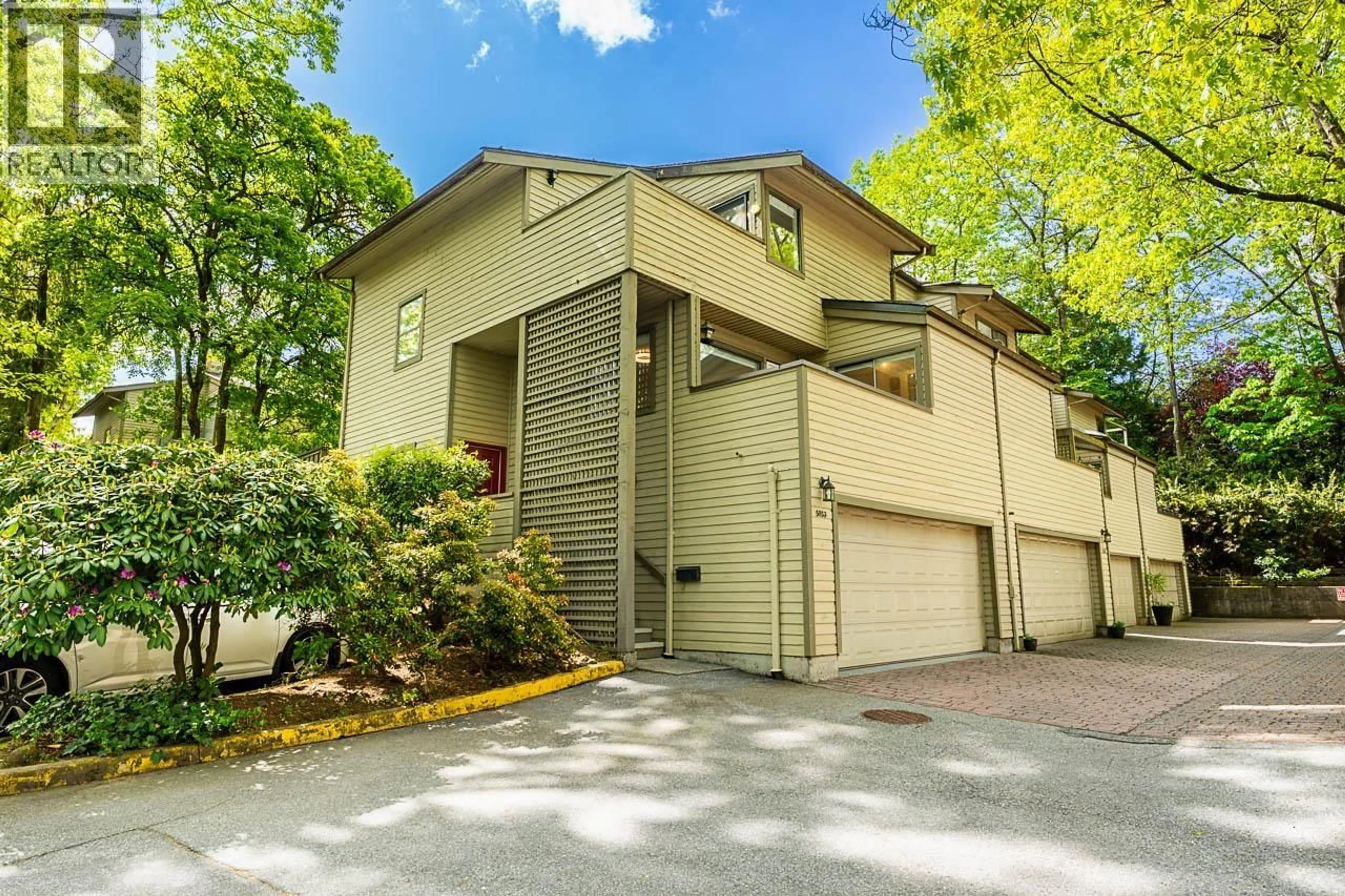 Home with vinyl exterior material, street for 5853 MAYVIEW CIRCLE, Burnaby British Columbia V5E4B7