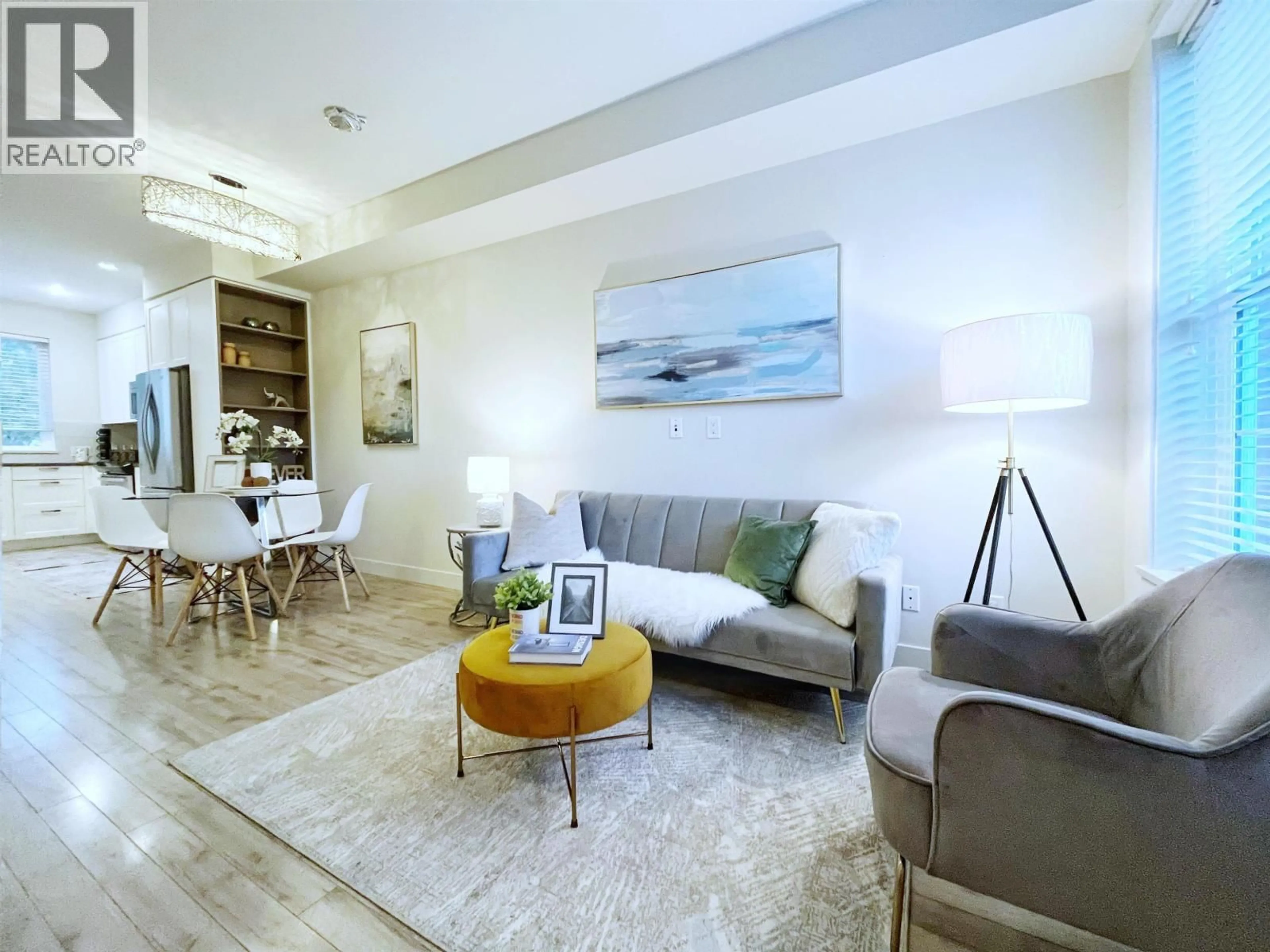 Living room with furniture, unknown for 27 - 7458 BRITTON STREET, Burnaby British Columbia V3N3A5