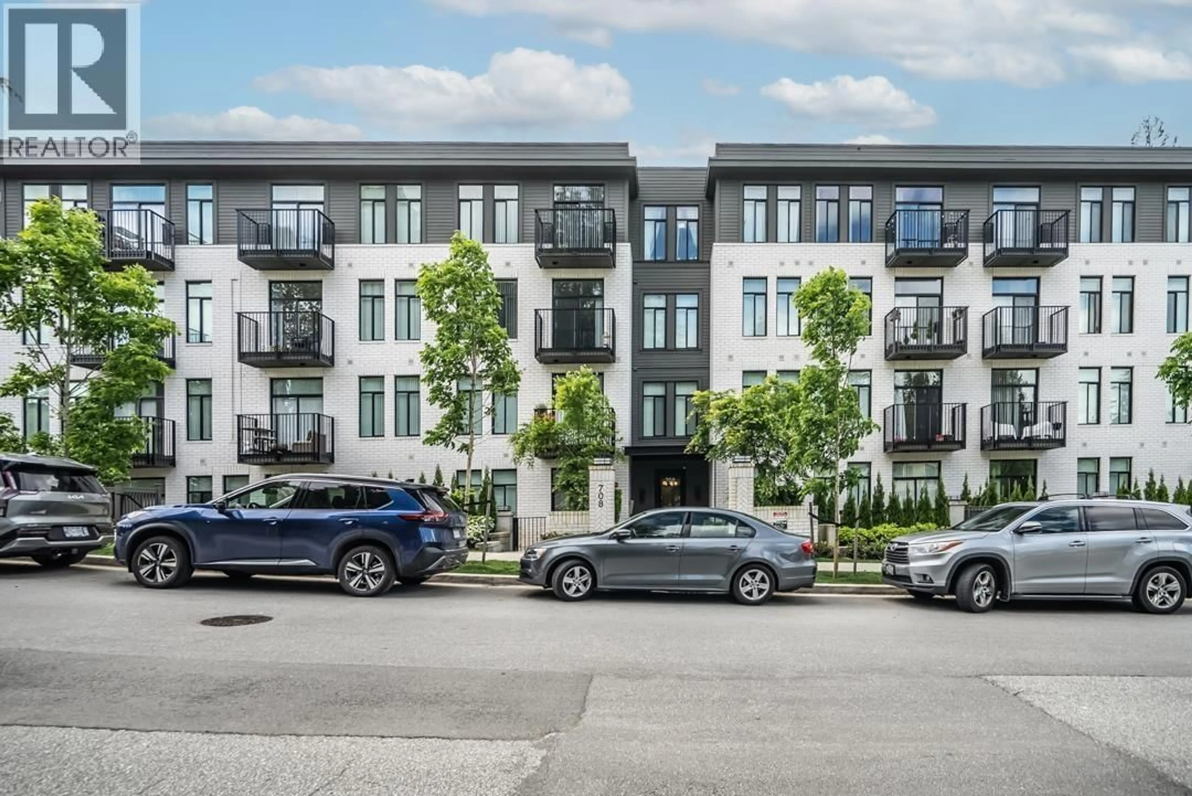 A pic from outside/outdoor area/front of a property/back of a property/a pic from drone, street for 209 - 708 EDGAR AVENUE, Coquitlam British Columbia V3K0H3