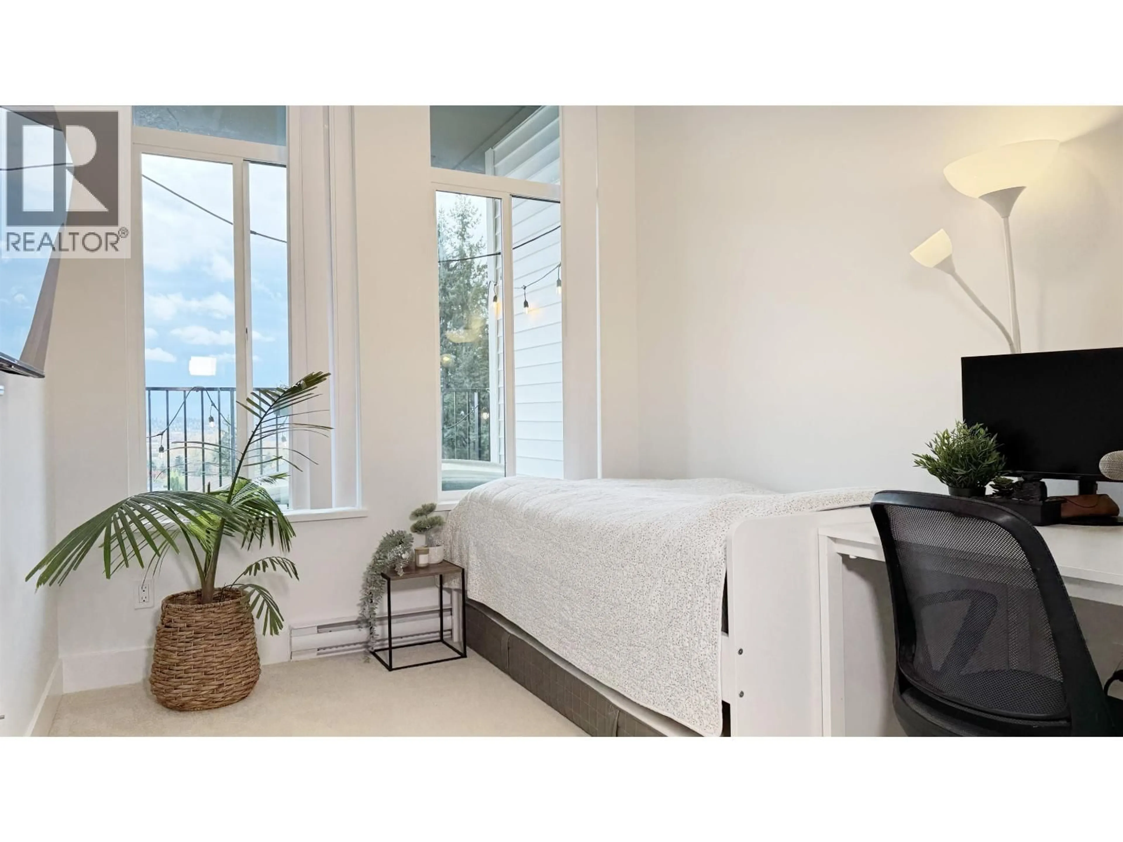 Contemporary bathroom, ceramic/tile floor for 209 - 708 EDGAR AVENUE, Coquitlam British Columbia V3K0H3