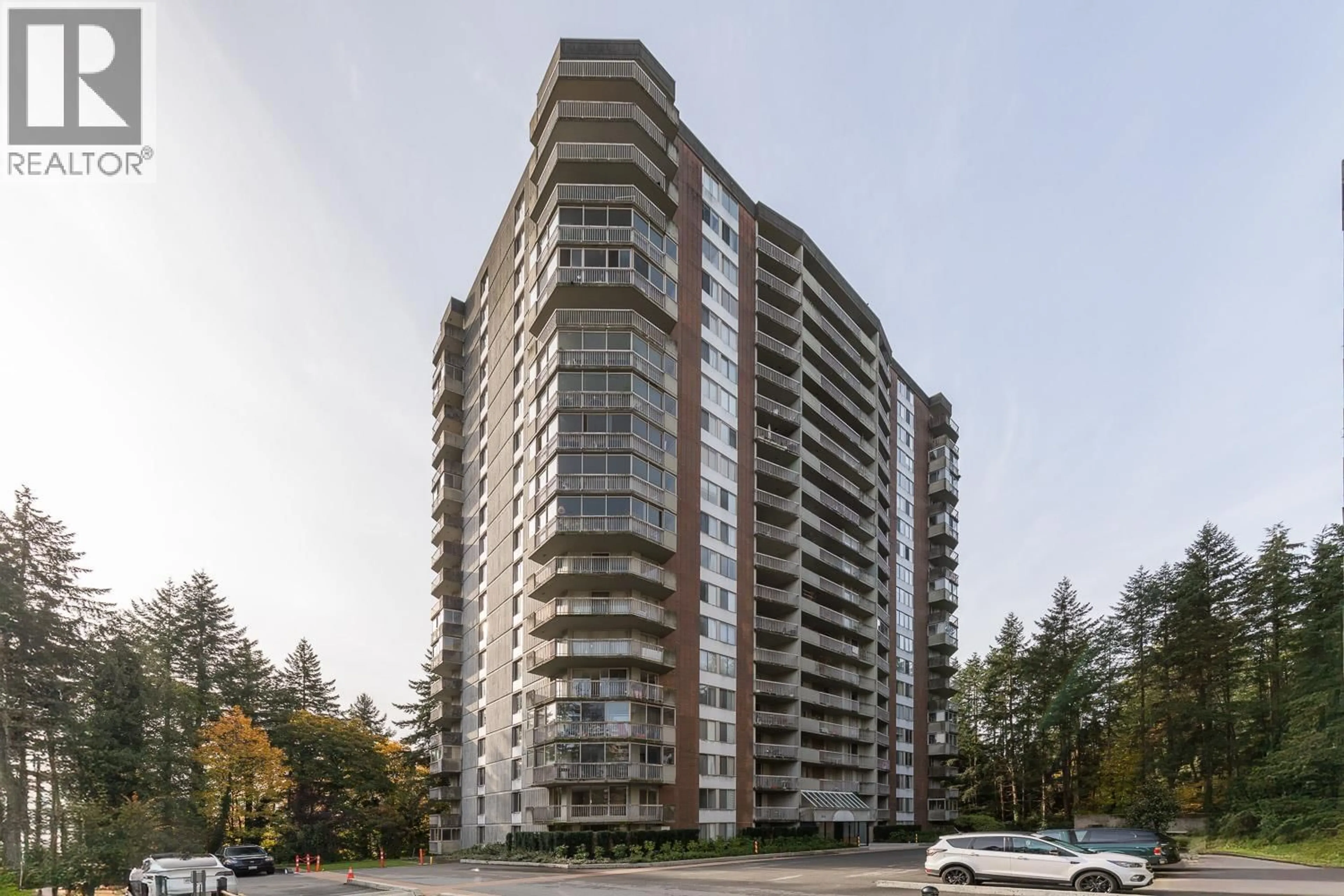 A pic from outside/outdoor area/front of a property/back of a property/a pic from drone, building for 903 - 2024 FULLERTON AVENUE, North Vancouver British Columbia V7P3G4