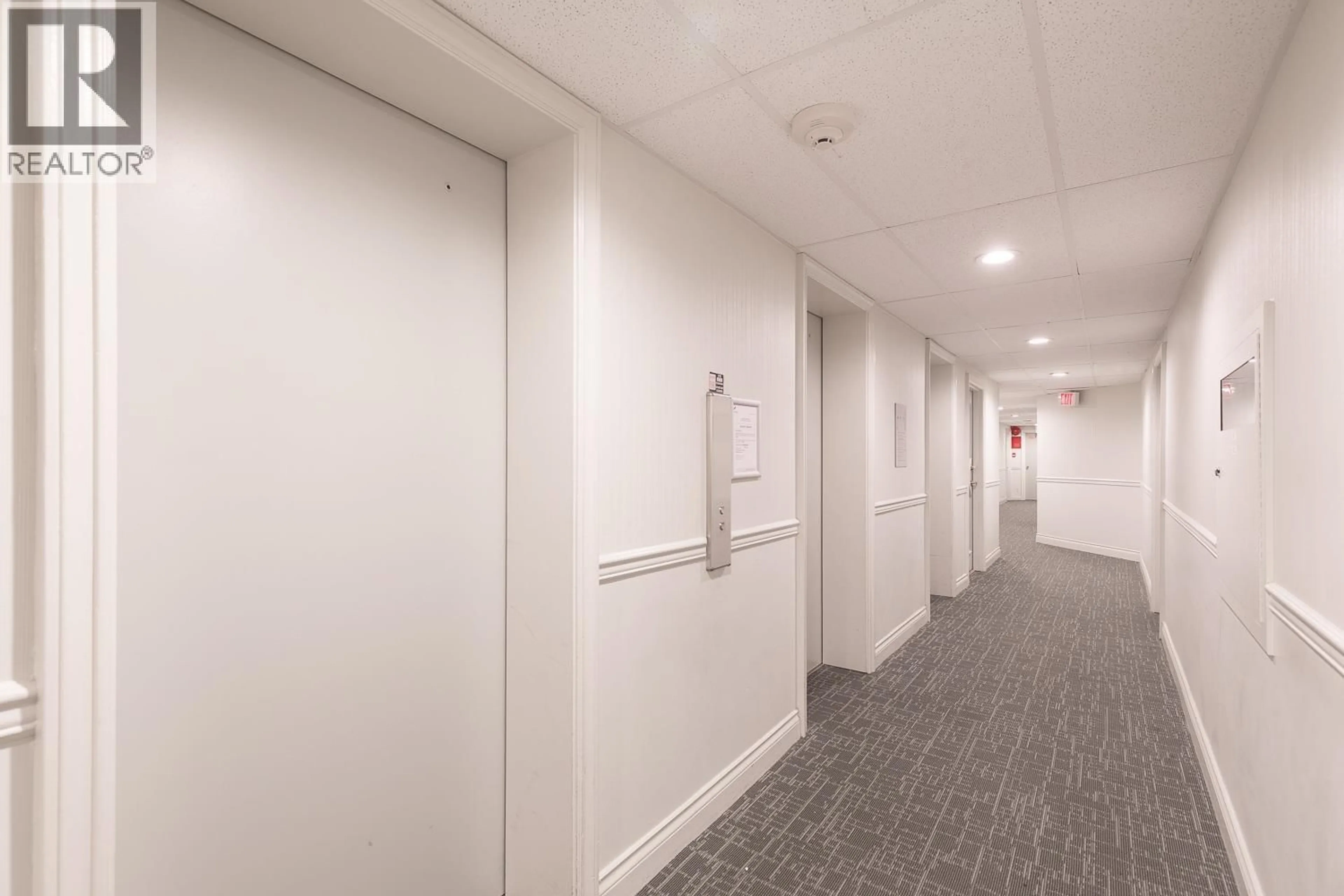 Indoor foyer for 903 - 2024 FULLERTON AVENUE, North Vancouver British Columbia V7P3G4