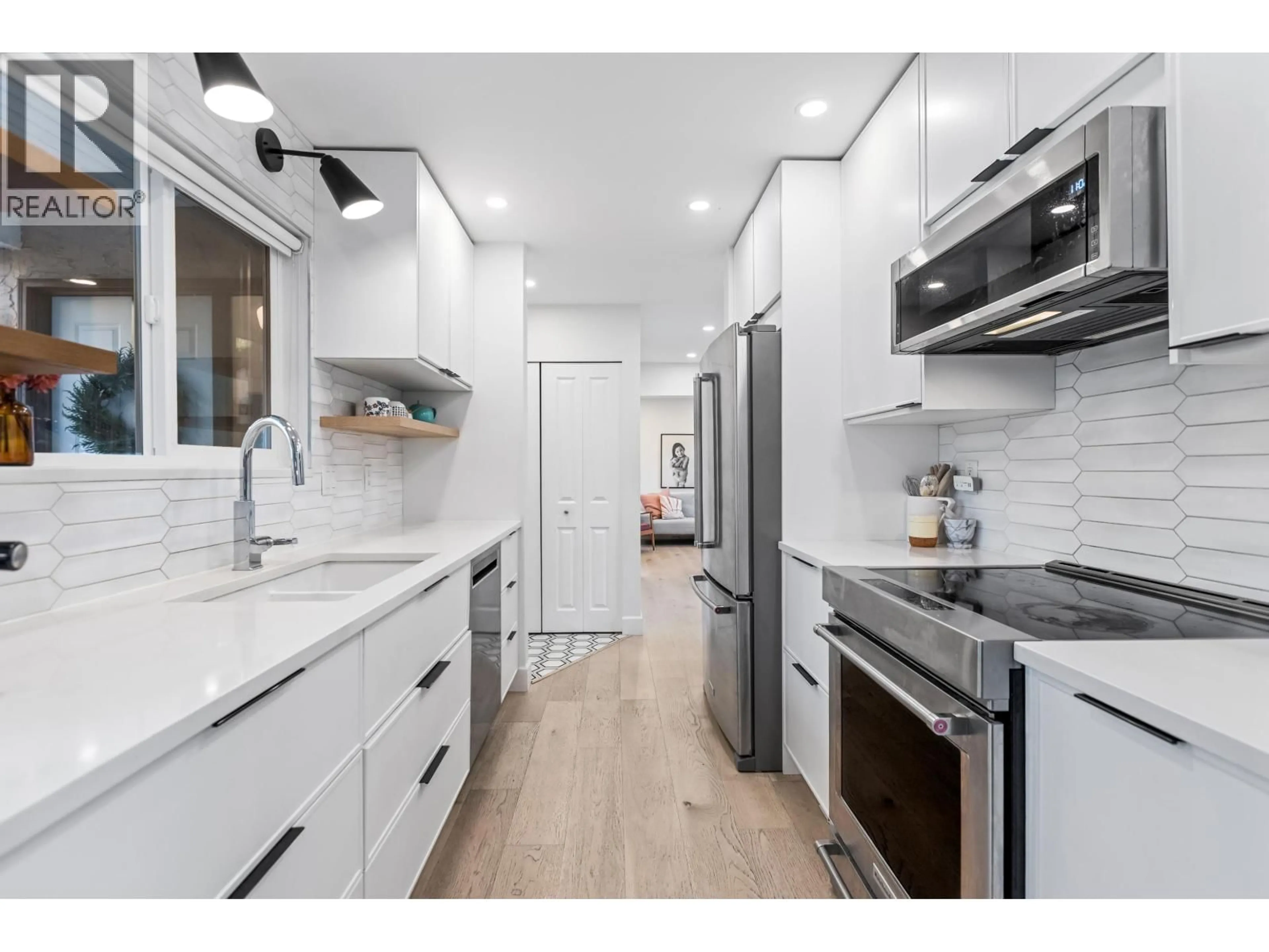 Open concept kitchen, unknown for 106F - 3655 SHAUGHNESSY STREET, Port Coquitlam British Columbia V3B6C8