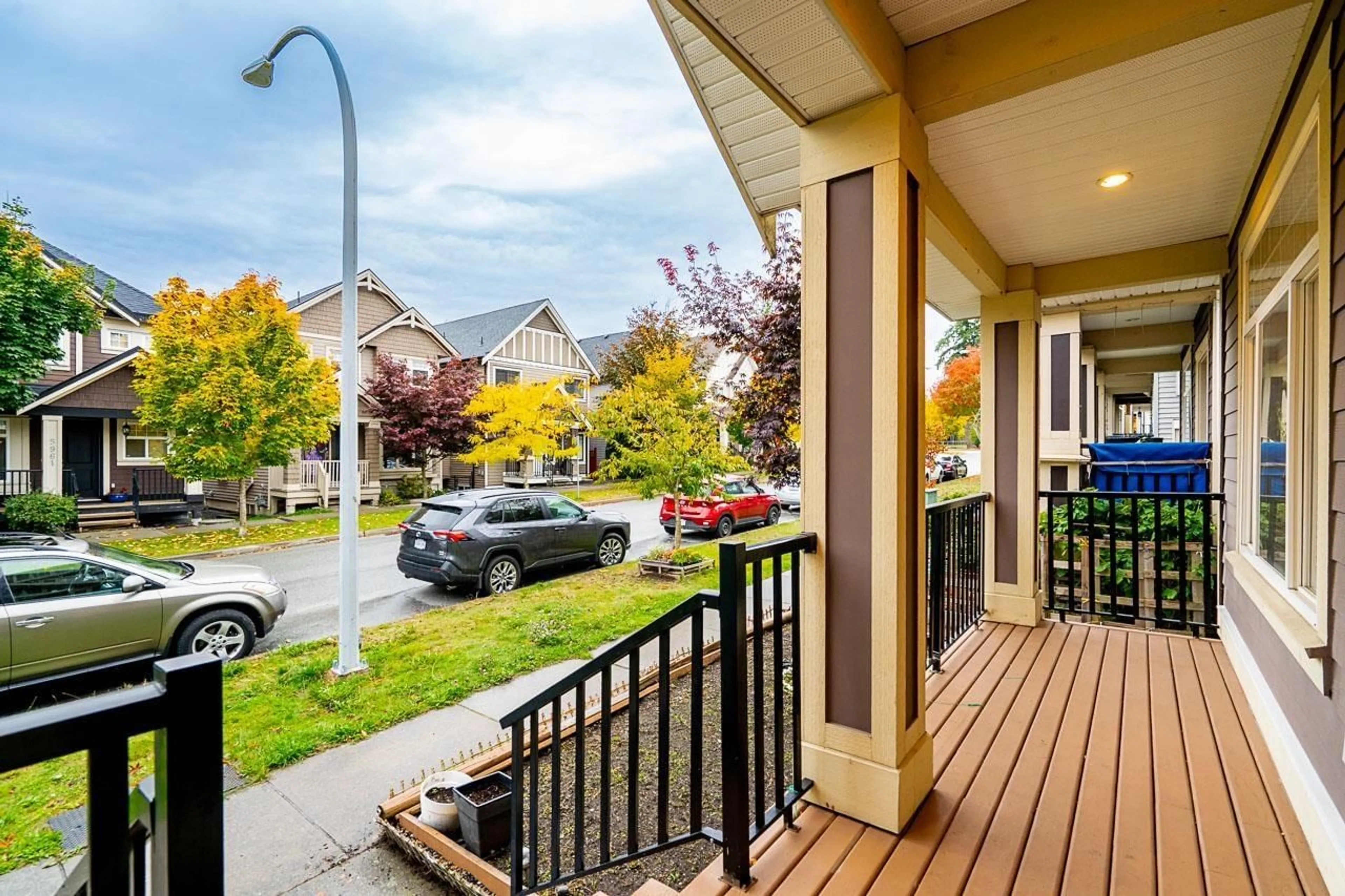 Patio, street for 5962 129, Surrey British Columbia V3X0C7