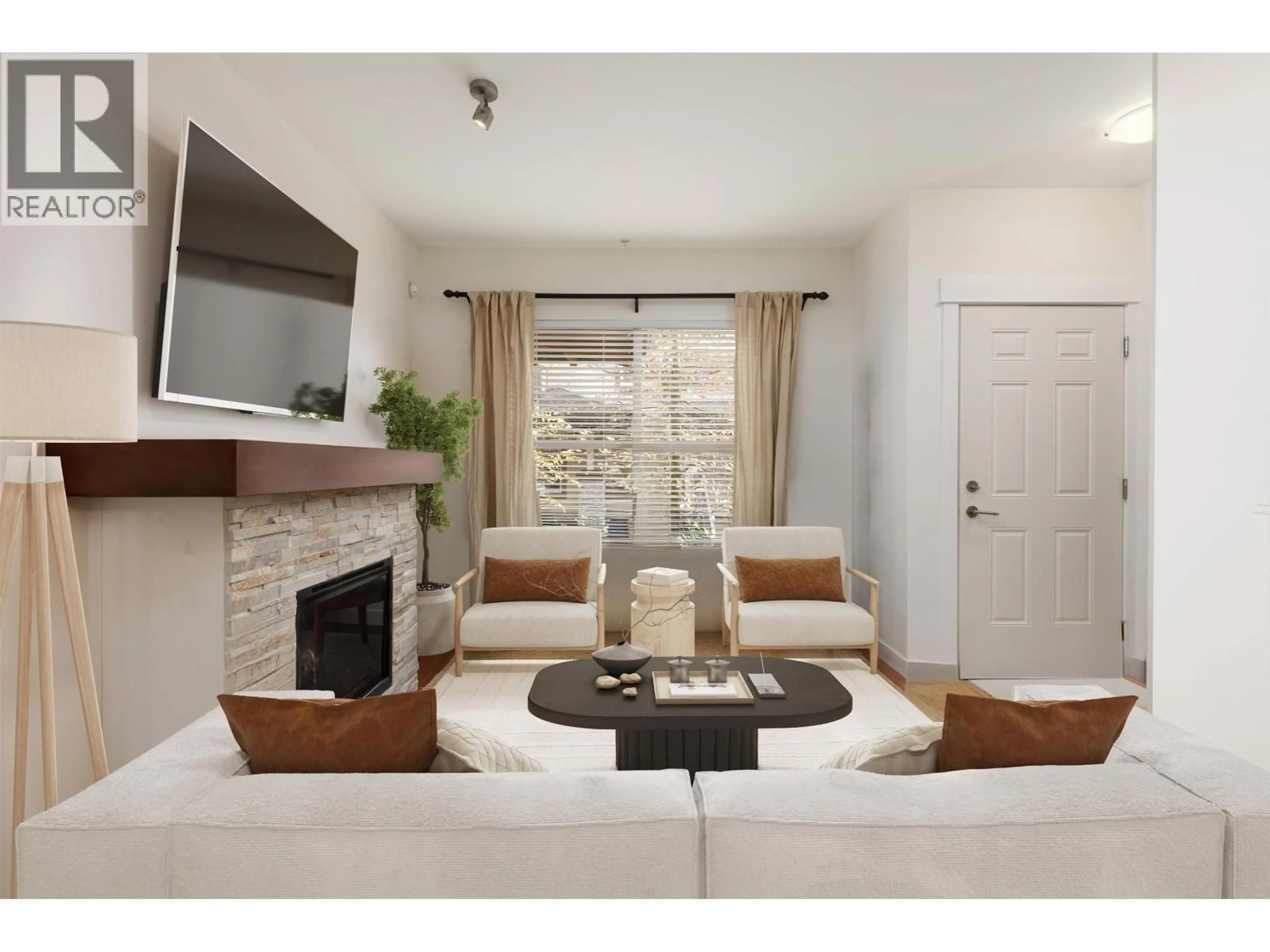 Living room with furniture, unknown for 4 - 307 15TH STREET, North Vancouver British Columbia V7L2R6