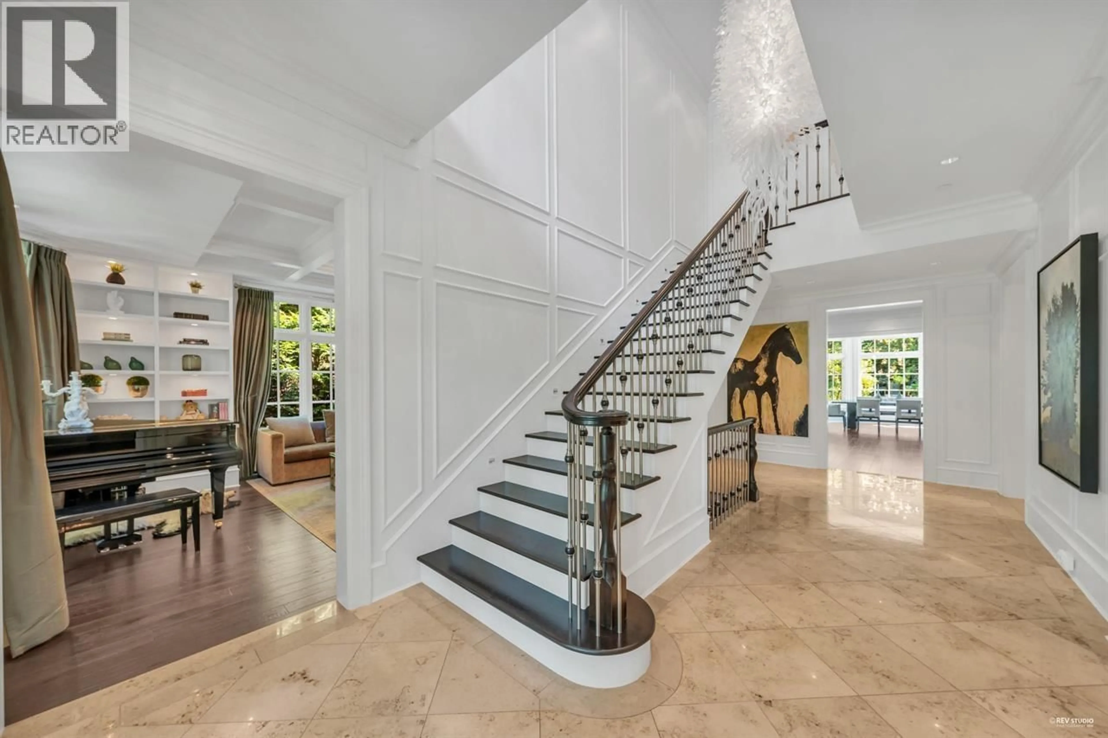 Indoor foyer for 3416 CEDAR CRESCENT, Vancouver British Columbia V6J2R3