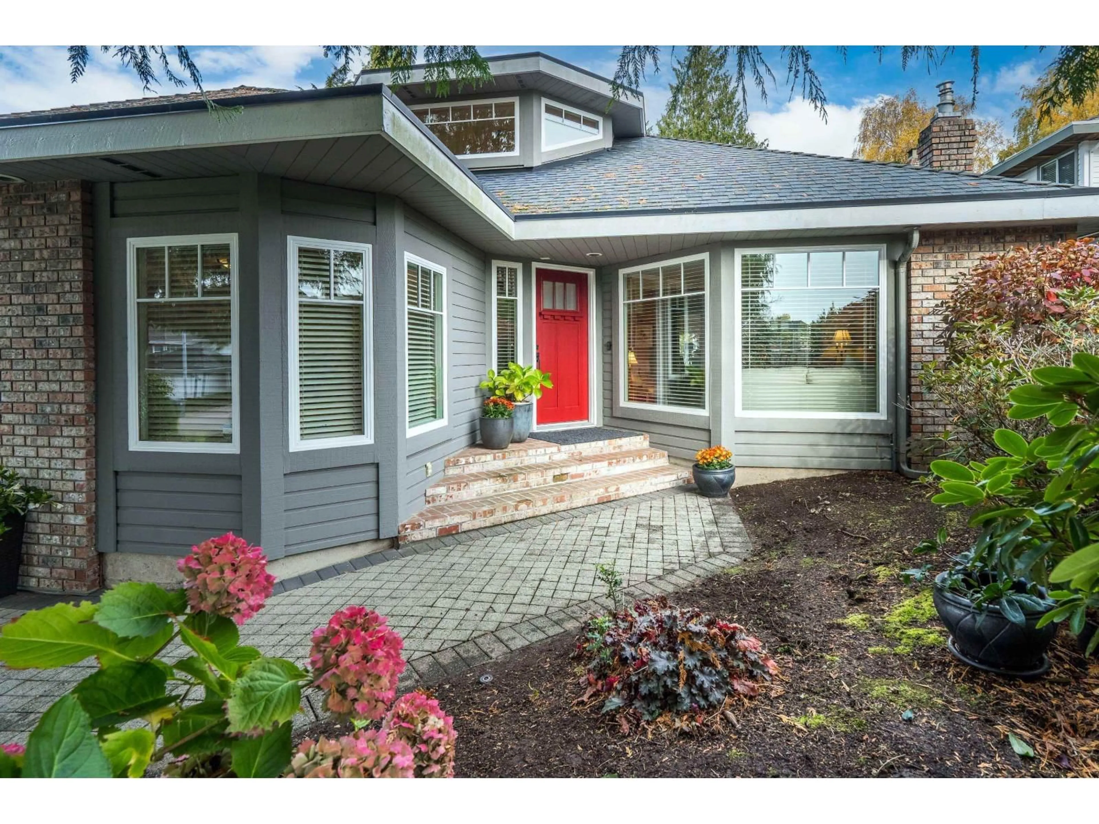 Unknown for 14999 21B, Surrey British Columbia V4A8Z8