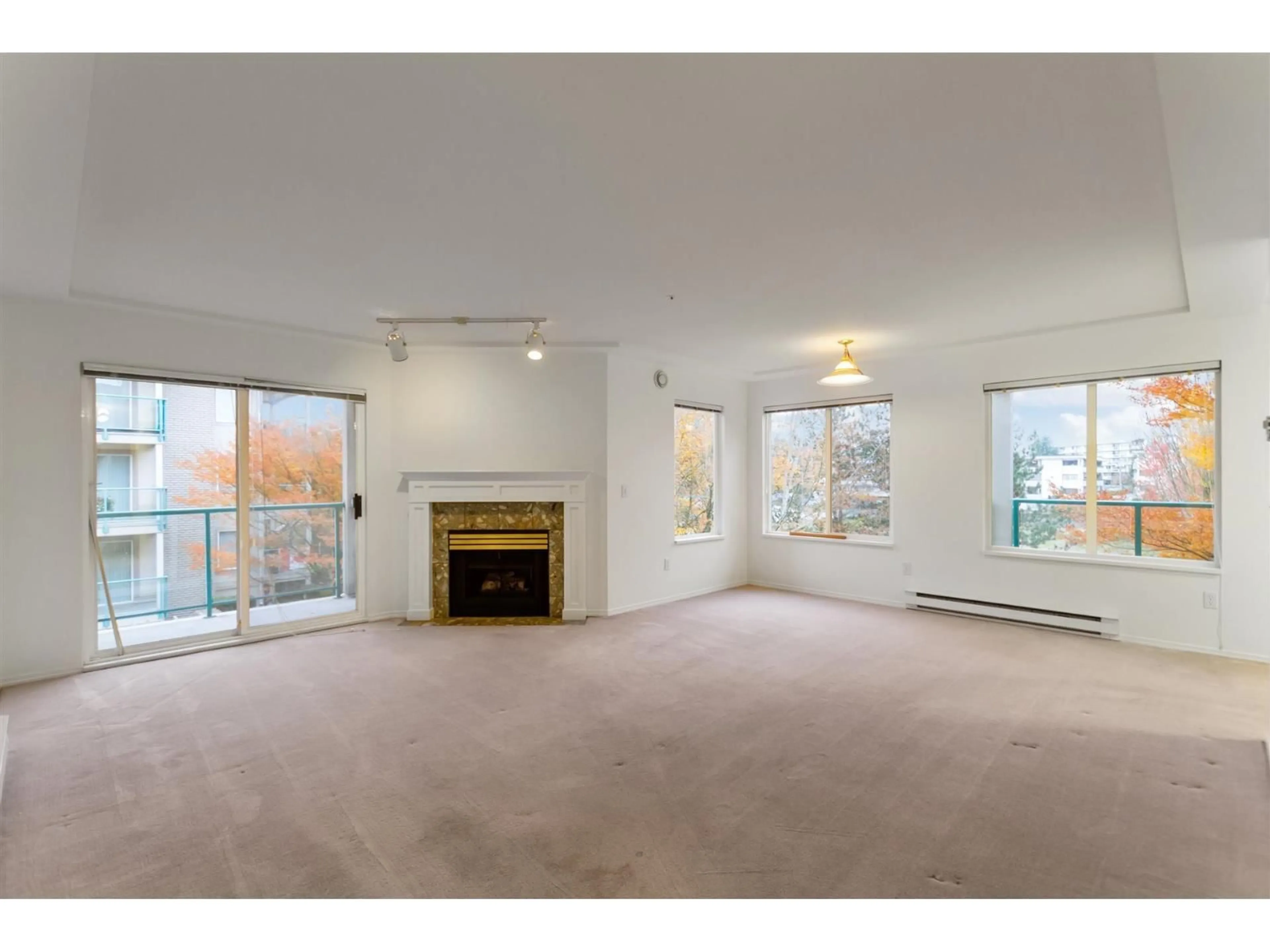 A pic of a room for 310 - 20443 53RD AVENUE, Langley British Columbia V3A7A6