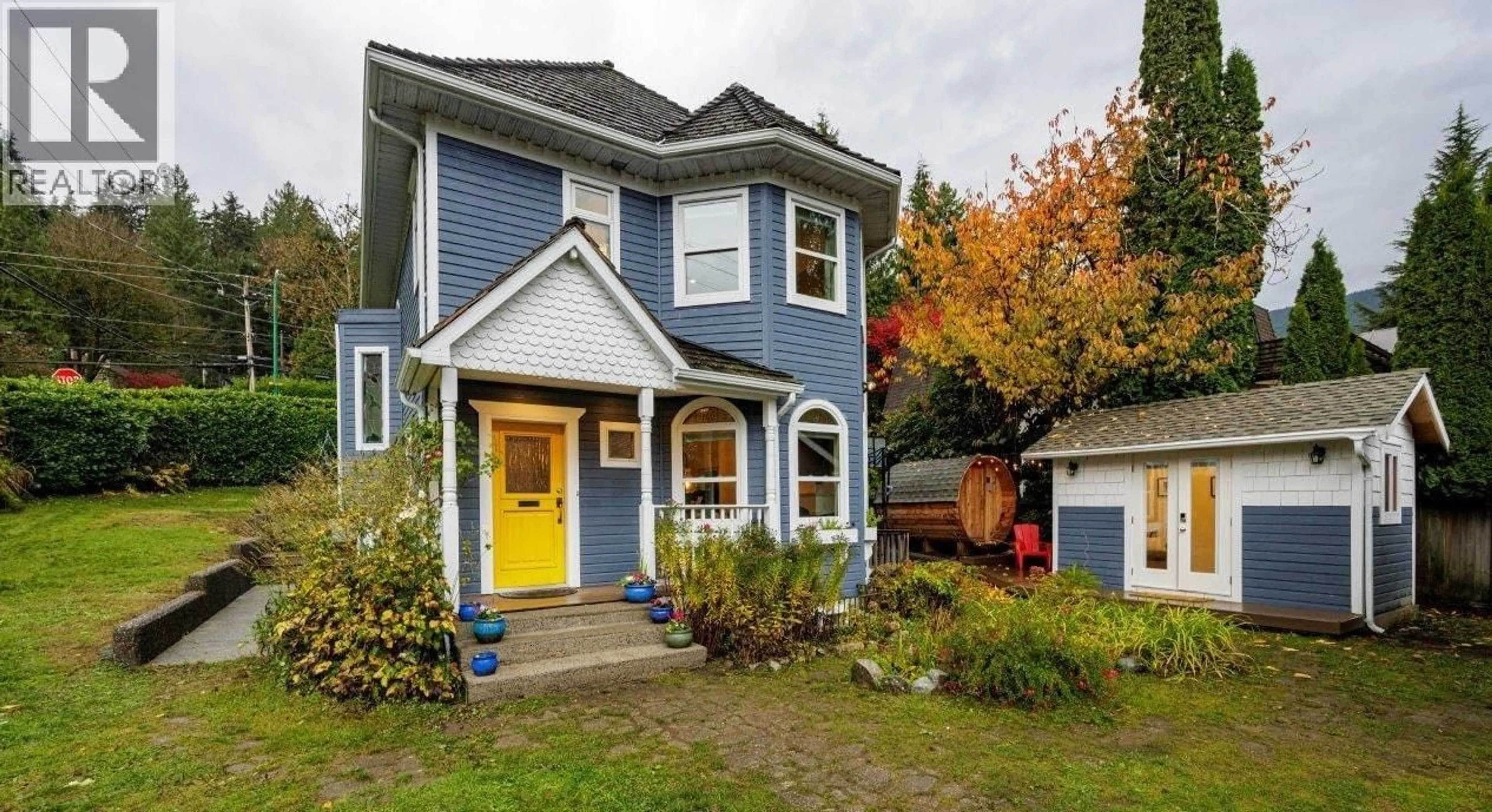 Home with vinyl exterior material, street for 1806 DEEP COVE ROAD, North Vancouver British Columbia V7G1S6