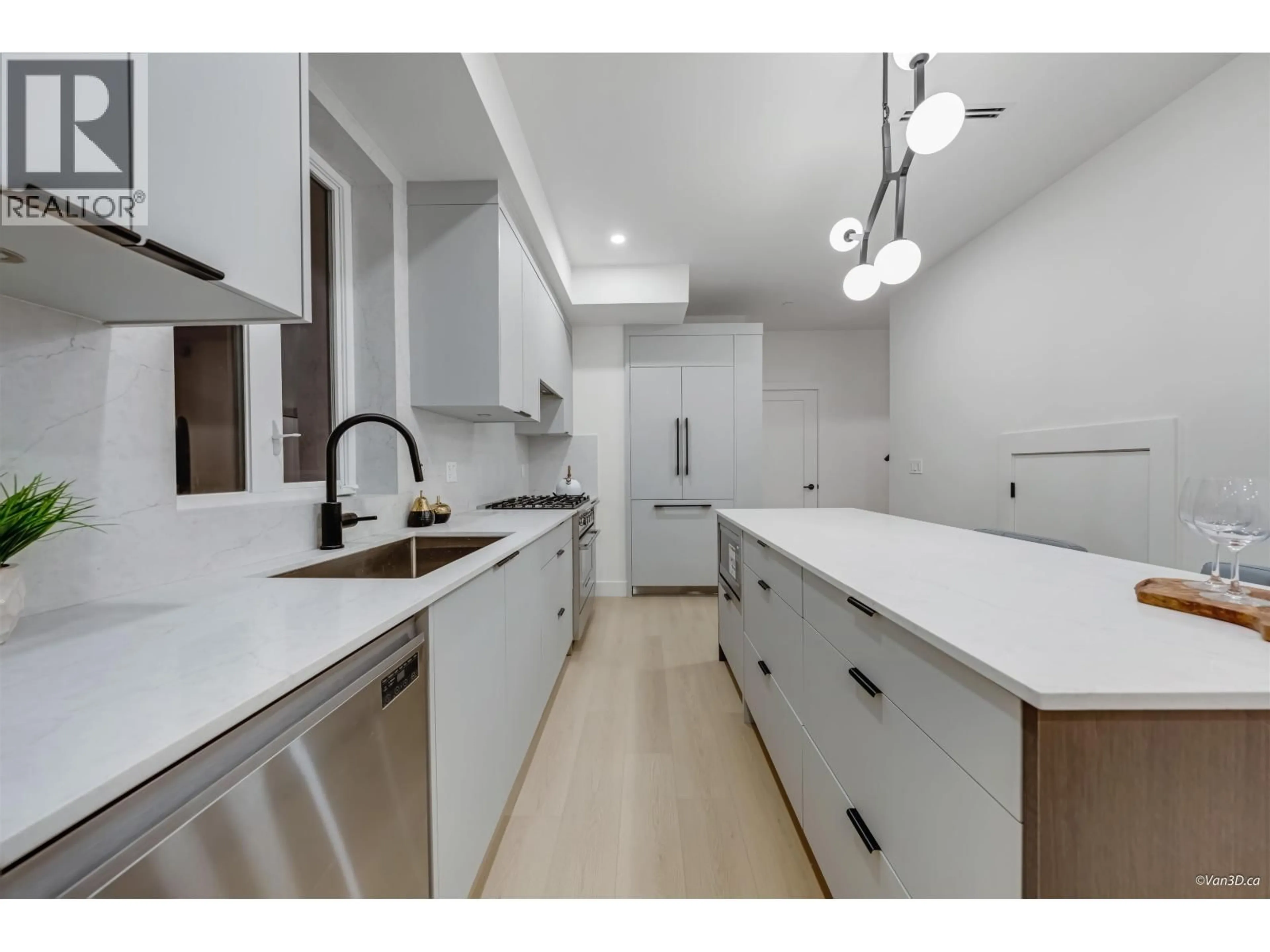 Open concept kitchen, ceramic/tile floor for 6728 HEATHER STREET, Vancouver British Columbia V6P3P4