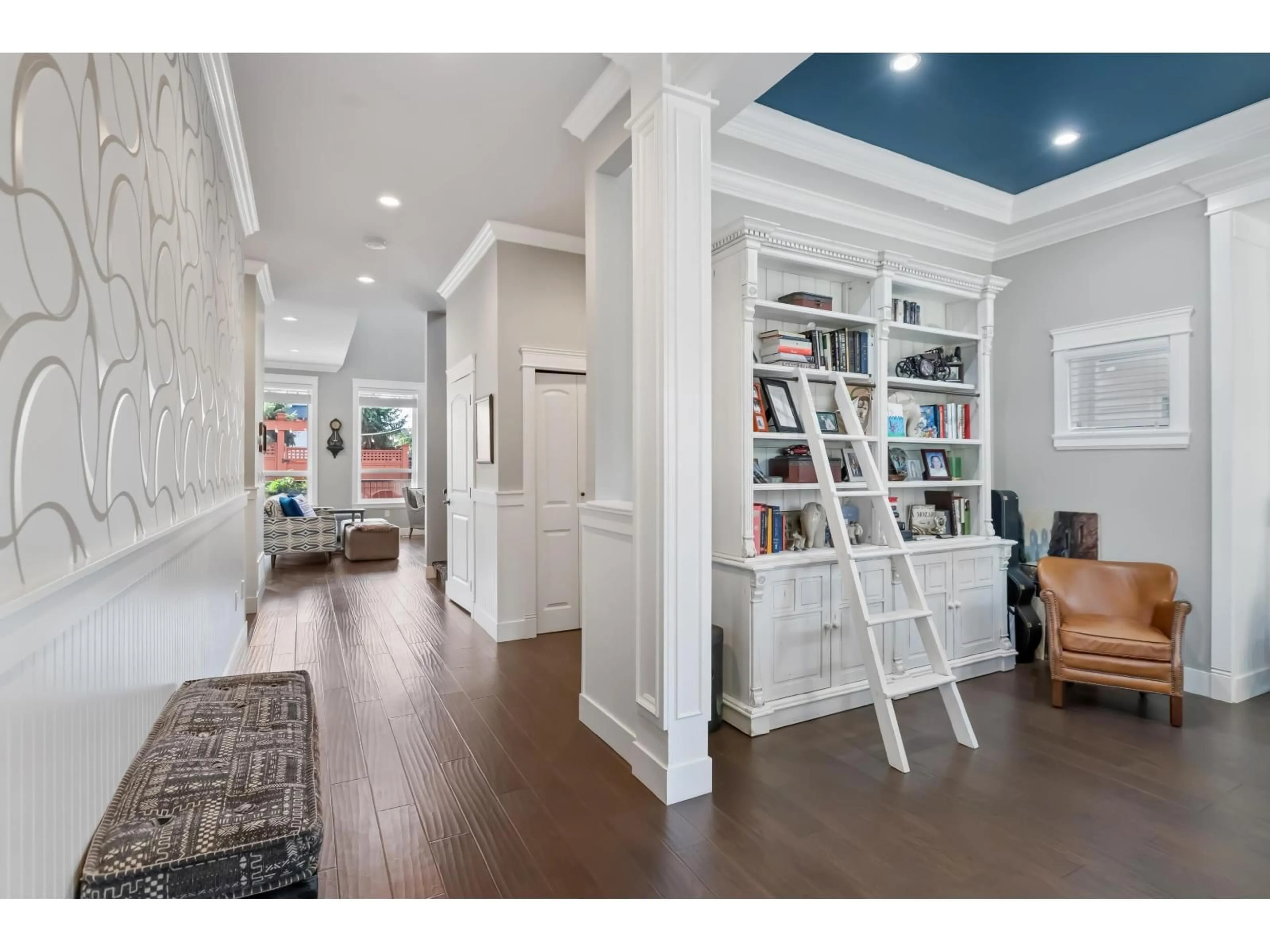 Indoor entryway for 8049 211A, Langley British Columbia V2Y0J5