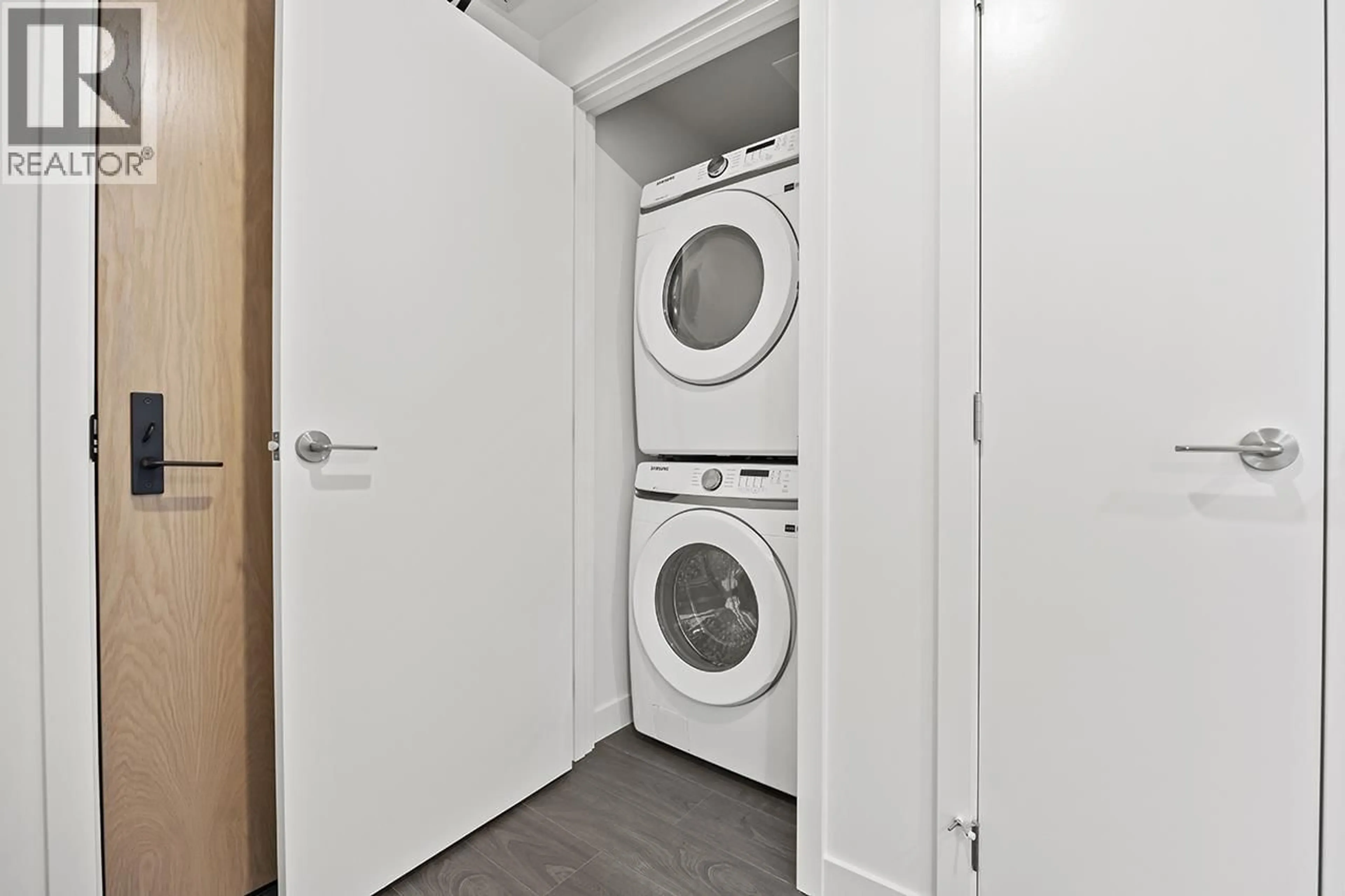 Laundry room for 3808 - 5987 WILSON AVENUE, Burnaby British Columbia V5H0L7