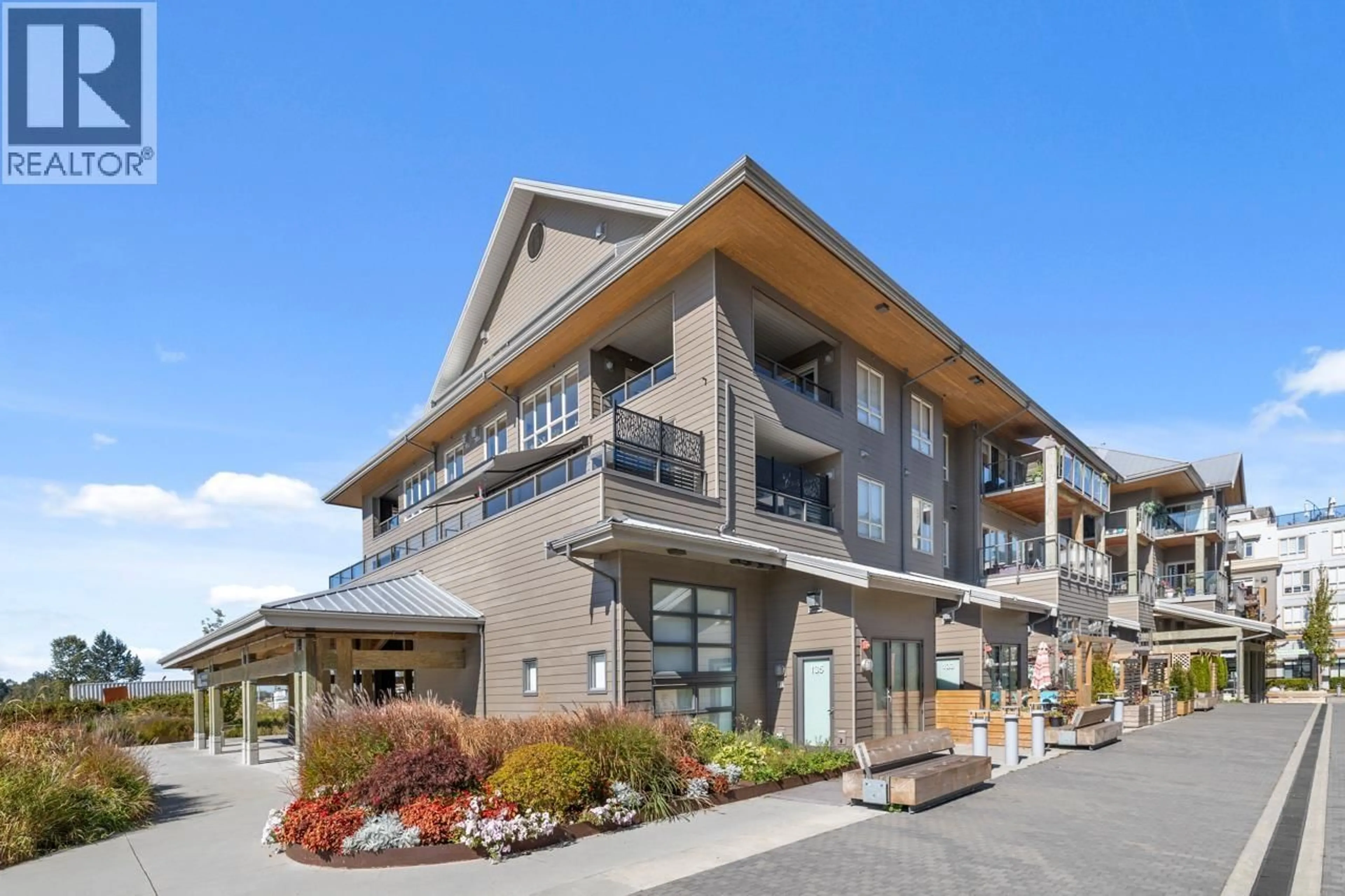 Patio, mountain view for 135 - 6160 LONDON ROAD, Richmond British Columbia V7E4J2