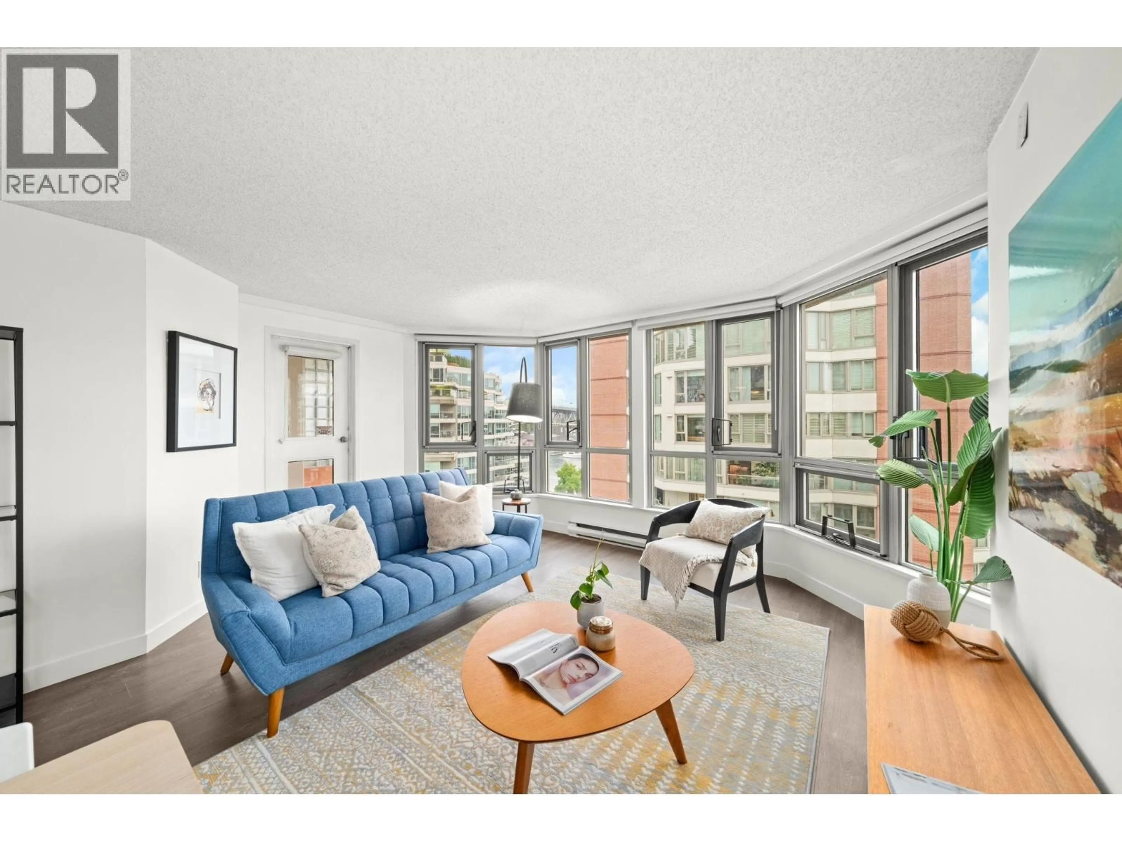 Living room with furniture, unknown for 603 - 1625 HORNBY STREET, Vancouver British Columbia V6Z2M2