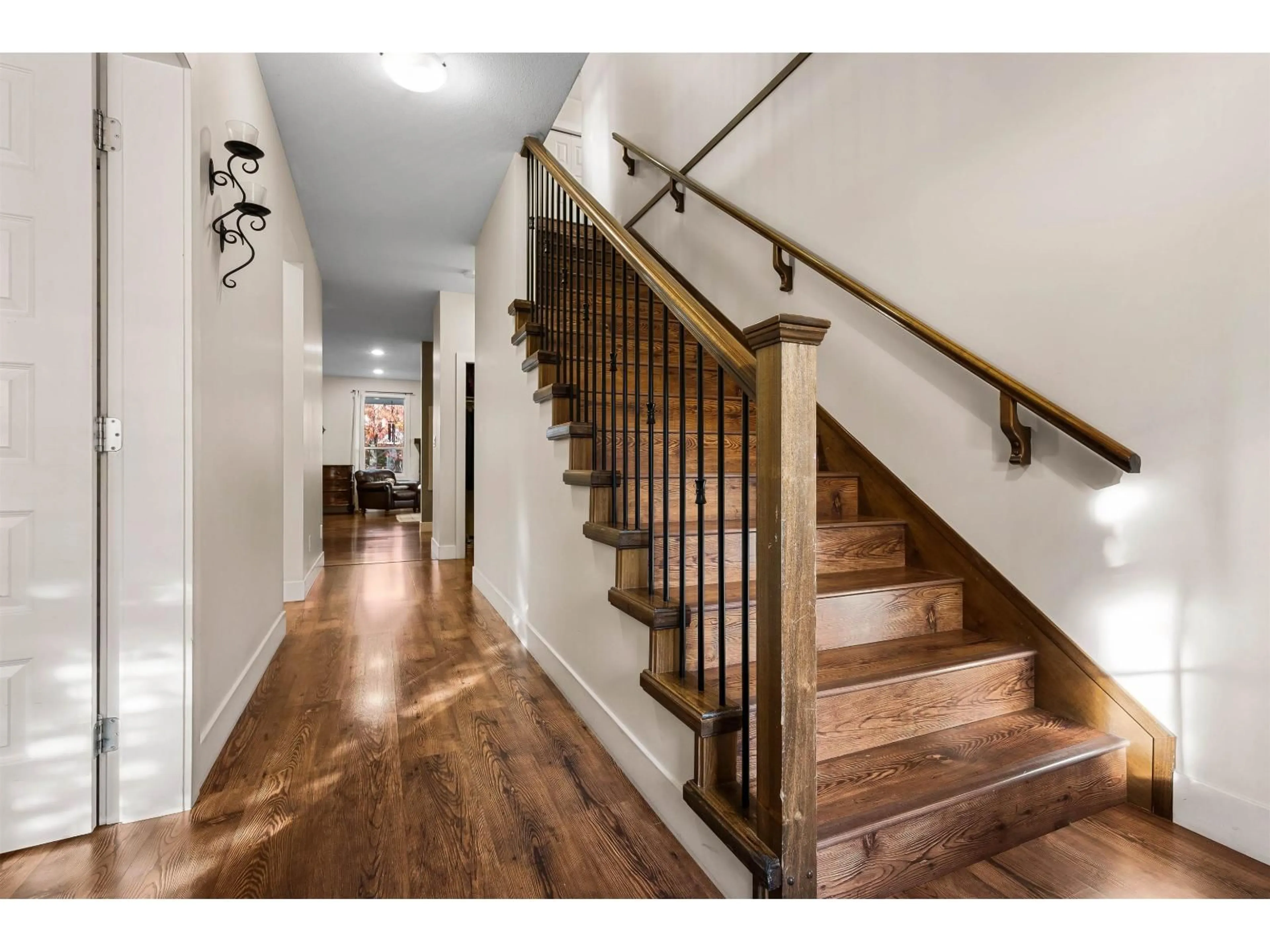 Unknown for 44405 MCLAREN DRIVE, Chilliwack British Columbia V2R0A3