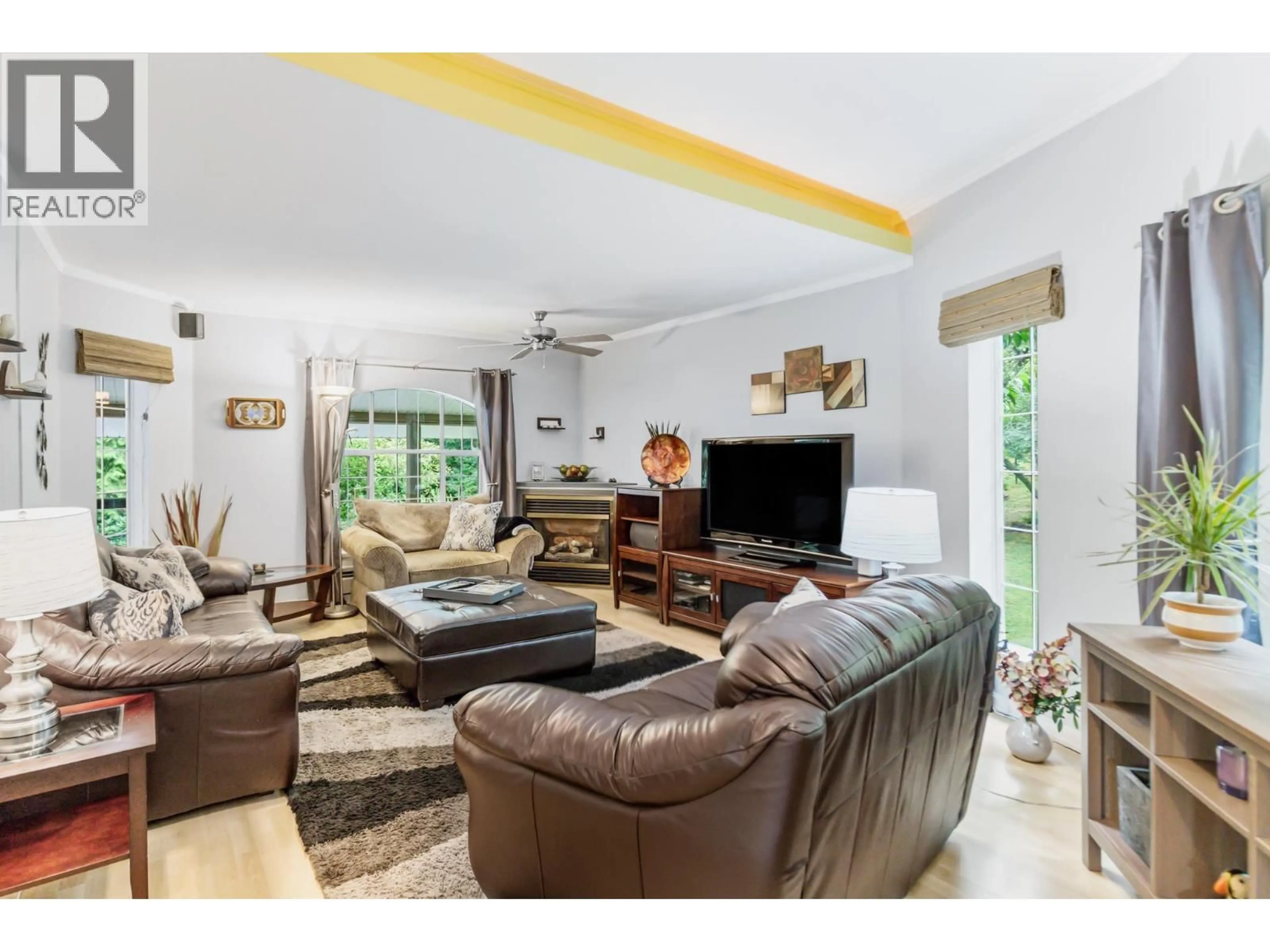 Living room with furniture, unknown for 11193 284 STREET, Maple Ridge British Columbia V2W1L8