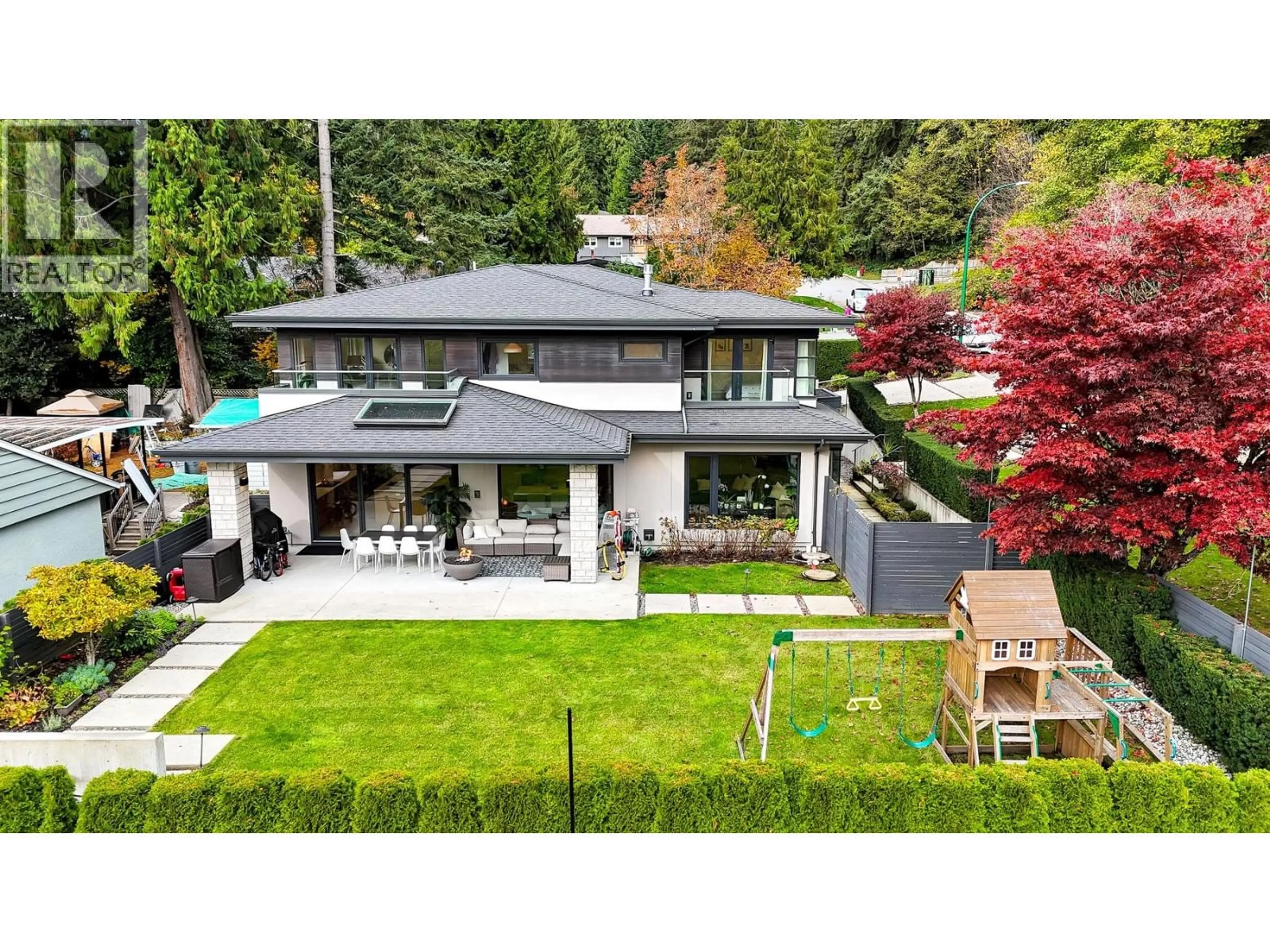 A pic from outside/outdoor area/front of a property/back of a property/a pic from drone, unknown for 5141 SARITA AVENUE, North Vancouver British Columbia V7R2M4