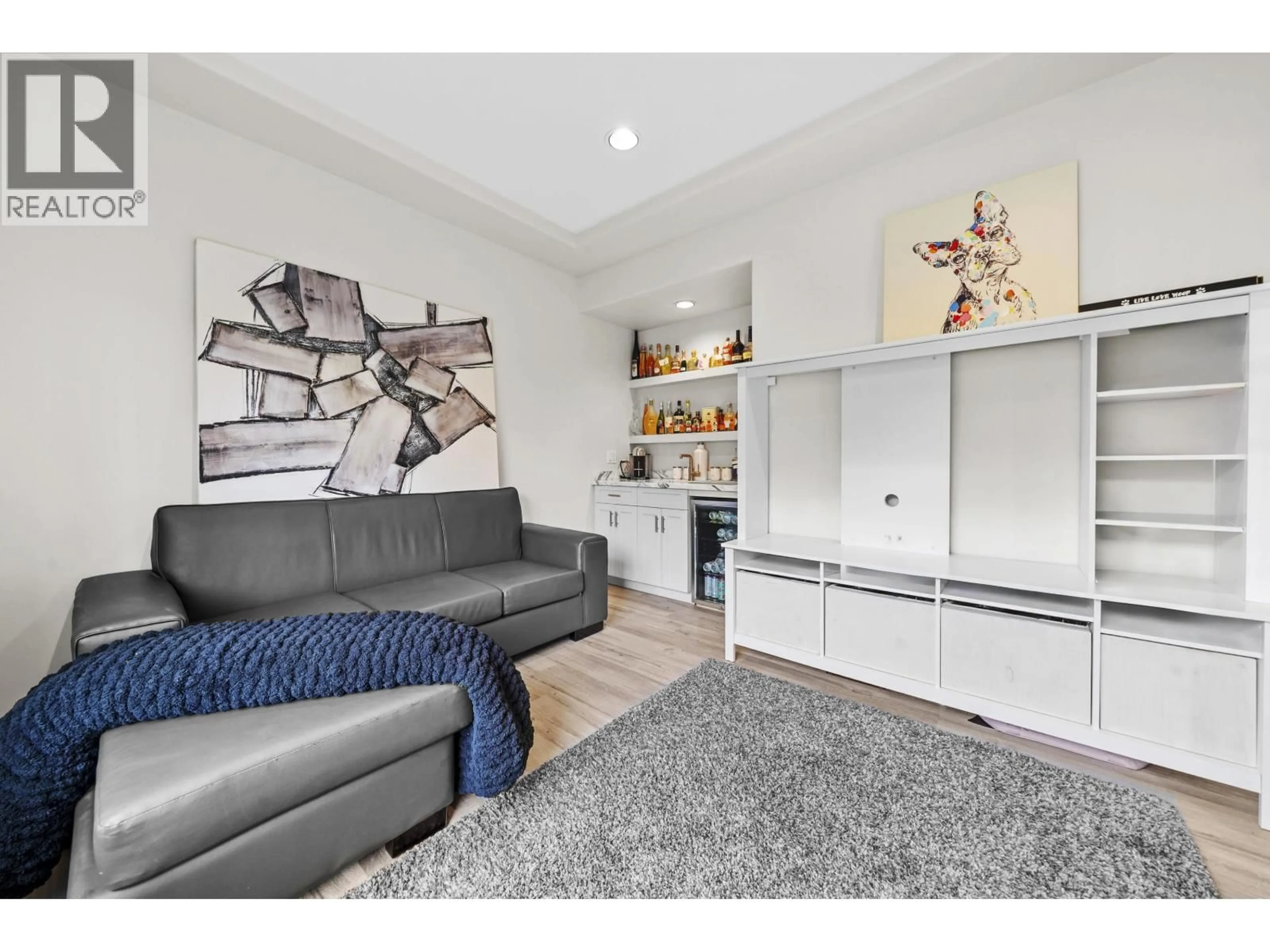 Living room with furniture, unknown for 2288 LECLAIR DRIVE, Coquitlam British Columbia V3K6P5