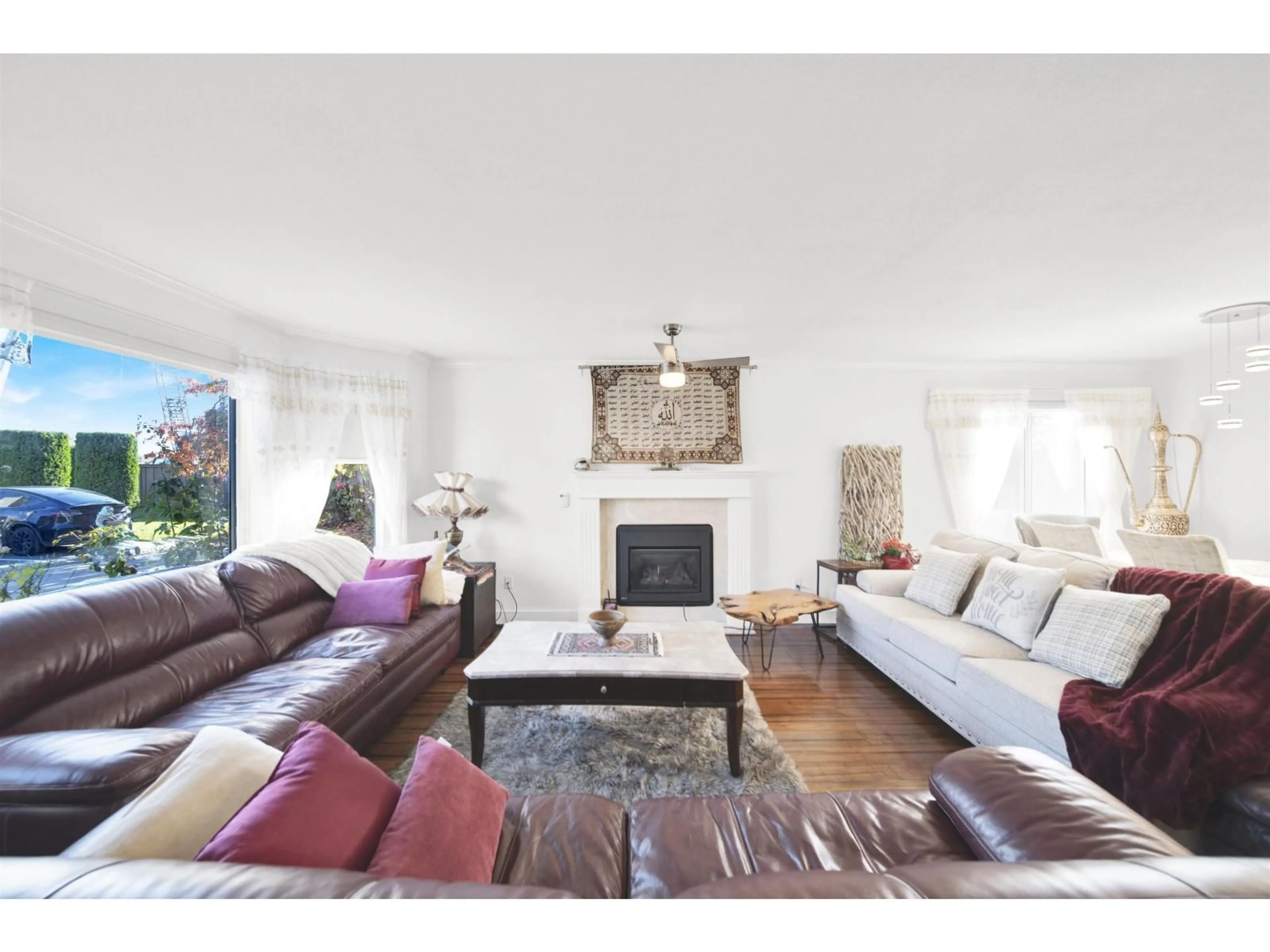 Living room with furniture, unknown for 107 - 15501 89A, Surrey British Columbia V3R0Z5