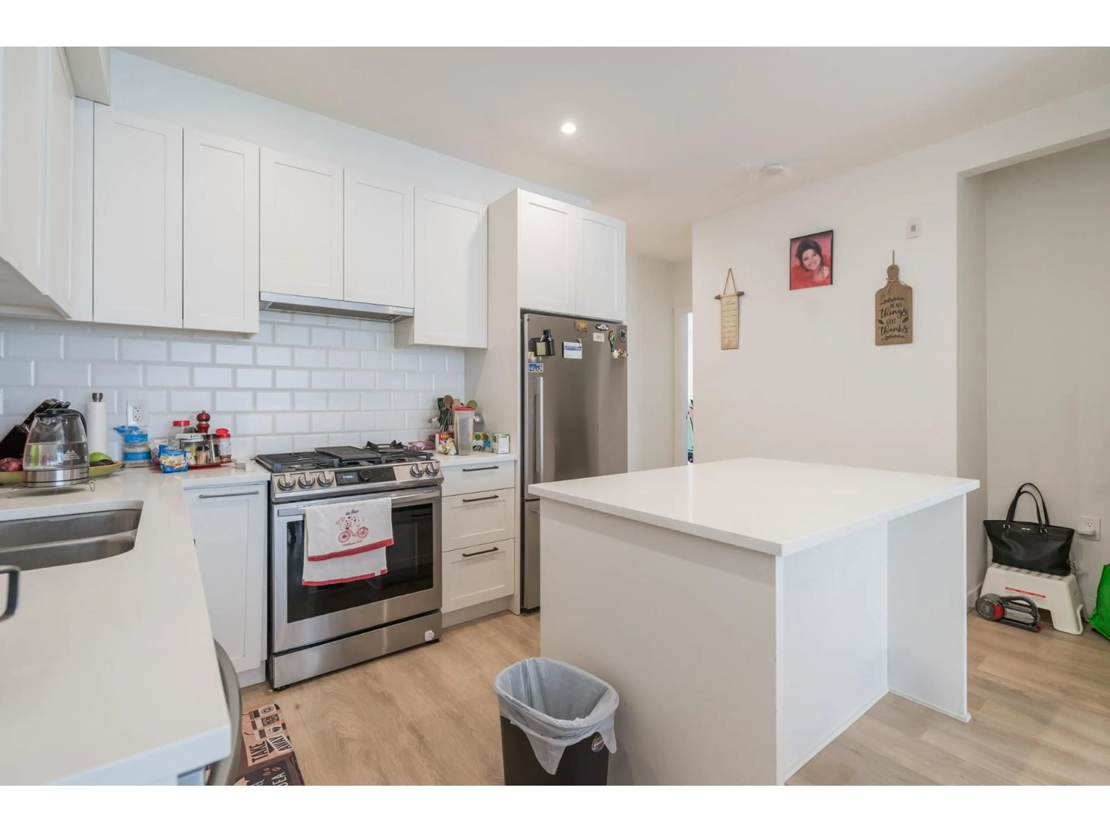 Standard kitchen, unknown for 227 - 5415 BRYDON, Langley British Columbia V3A0N4